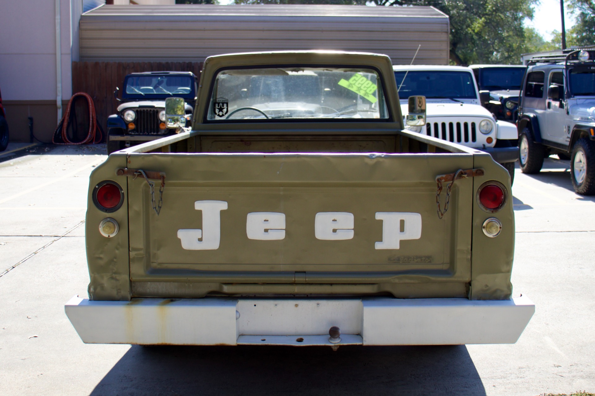 Used-1969-Jeep-Gladiator-J3000