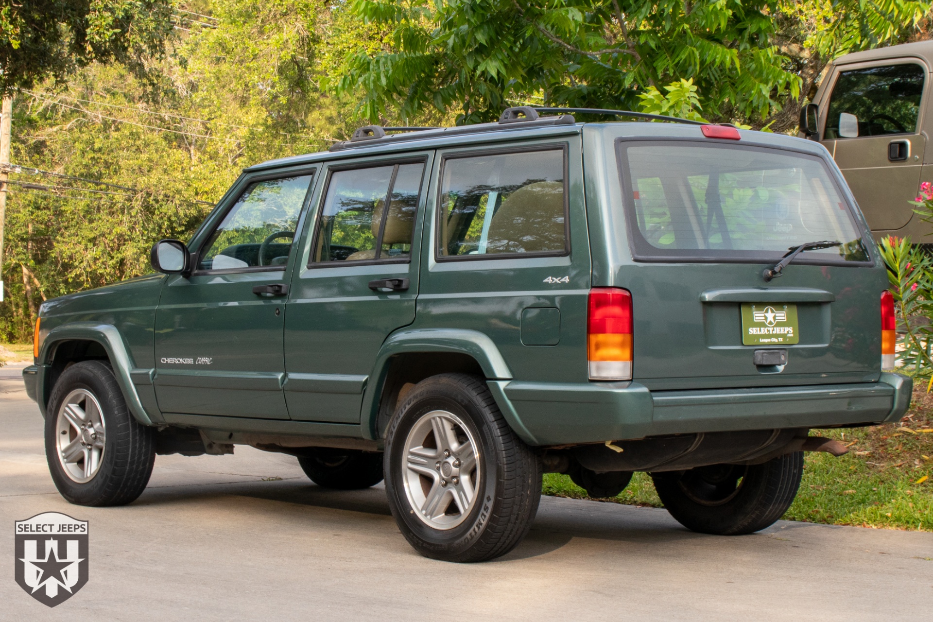 Used-2000-Jeep-Cherokee-Classic