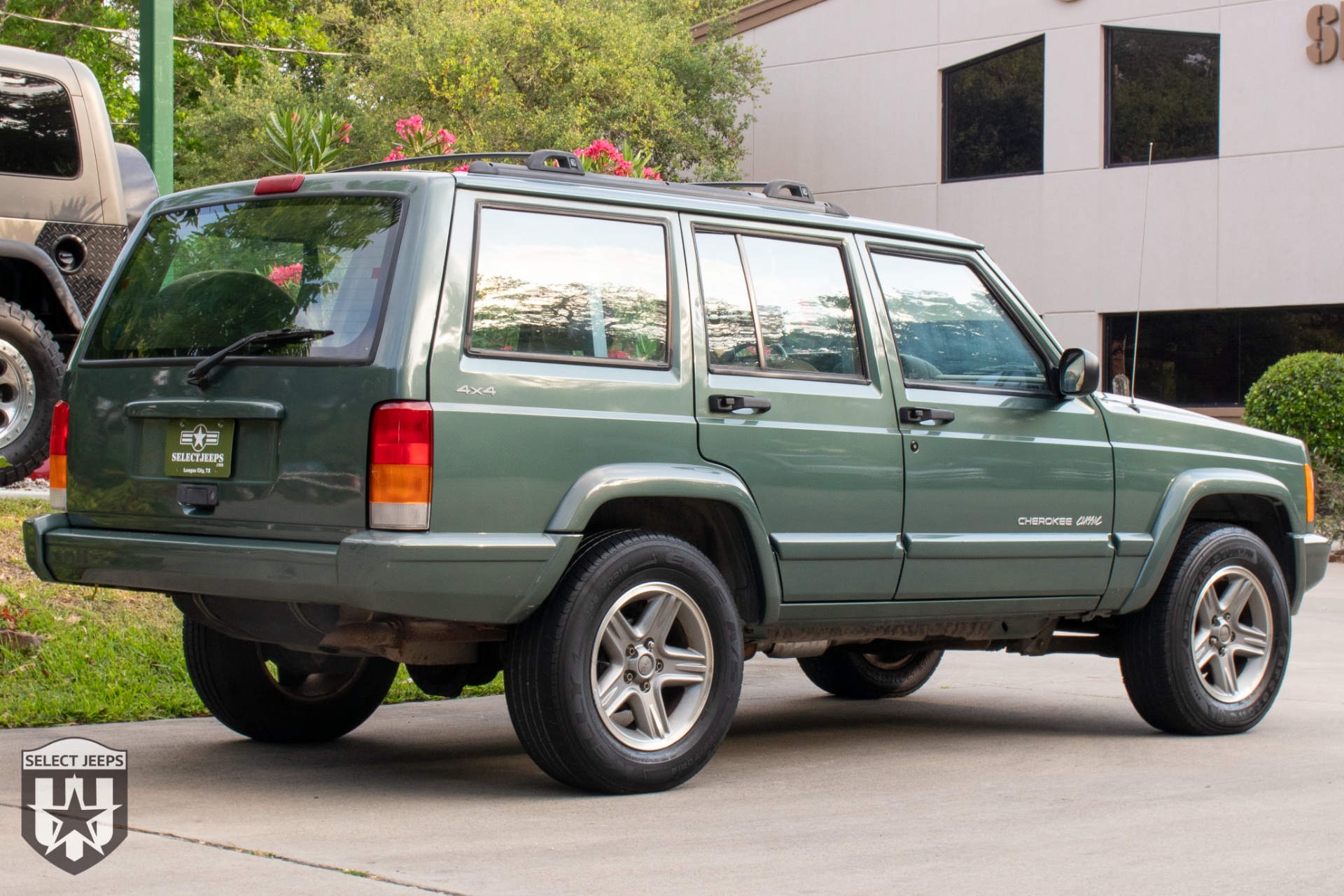 Used-2000-Jeep-Cherokee-Classic