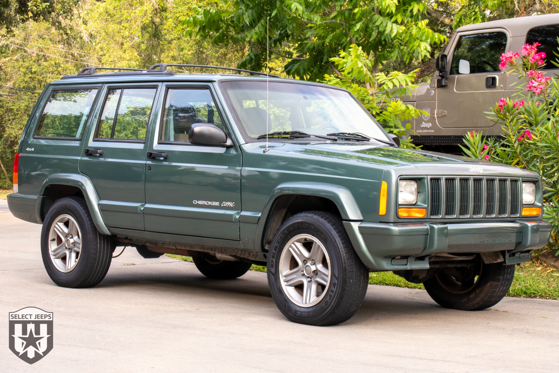 Used-2000-Jeep-Cherokee-Classic