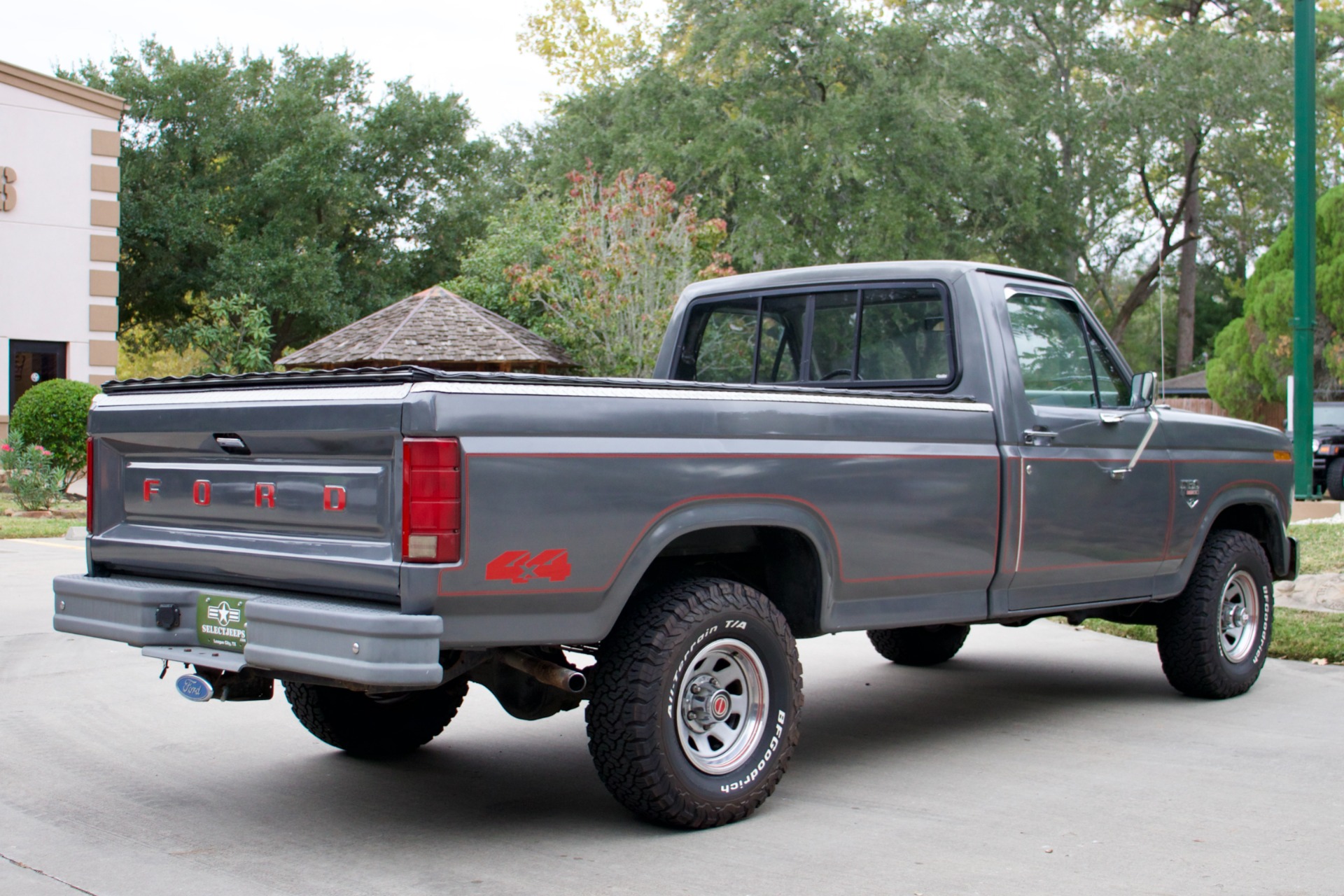 Used-1986-Ford-F-150-XL