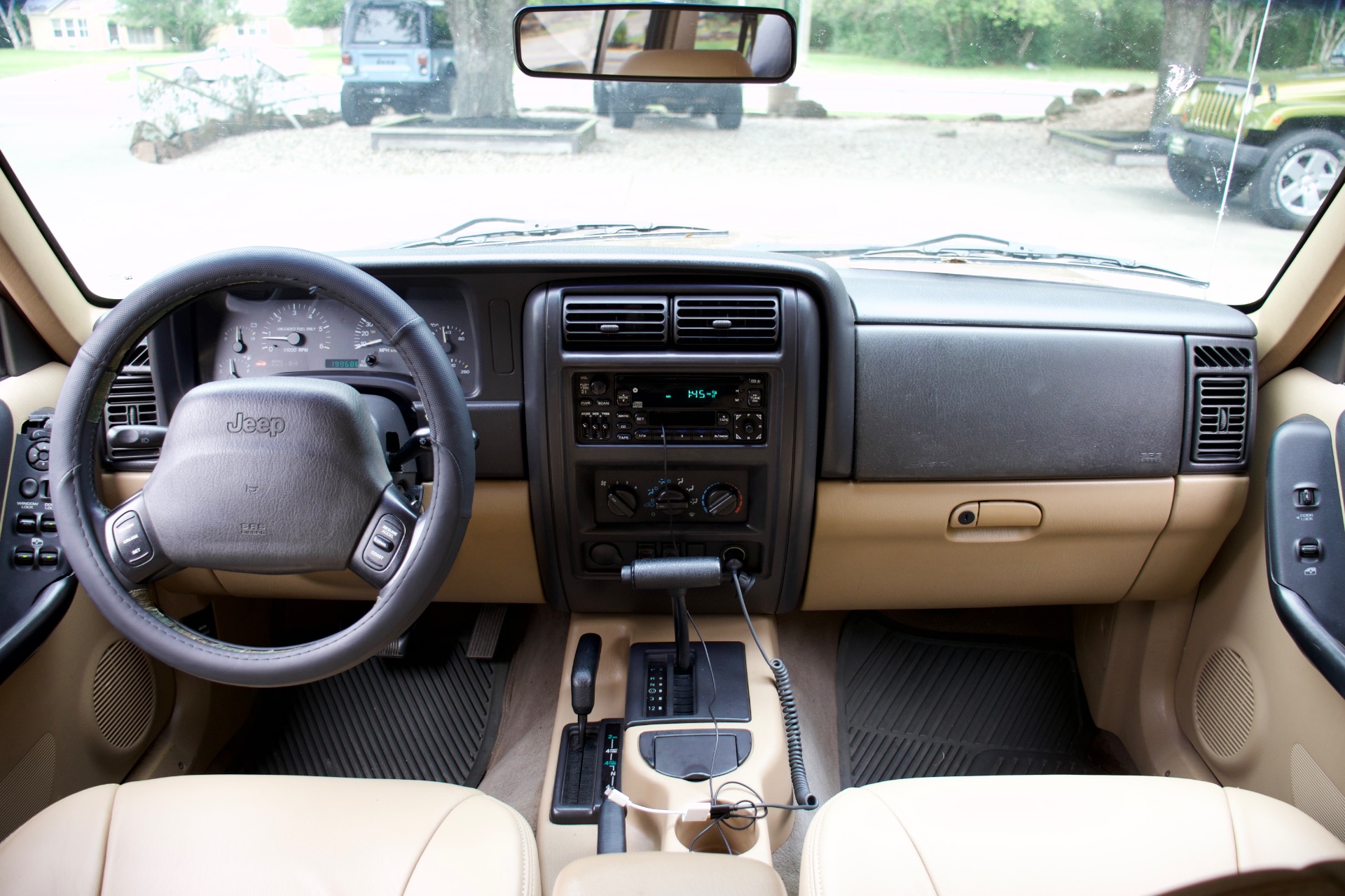 Used-1999-Jeep-Cherokee-Classic
