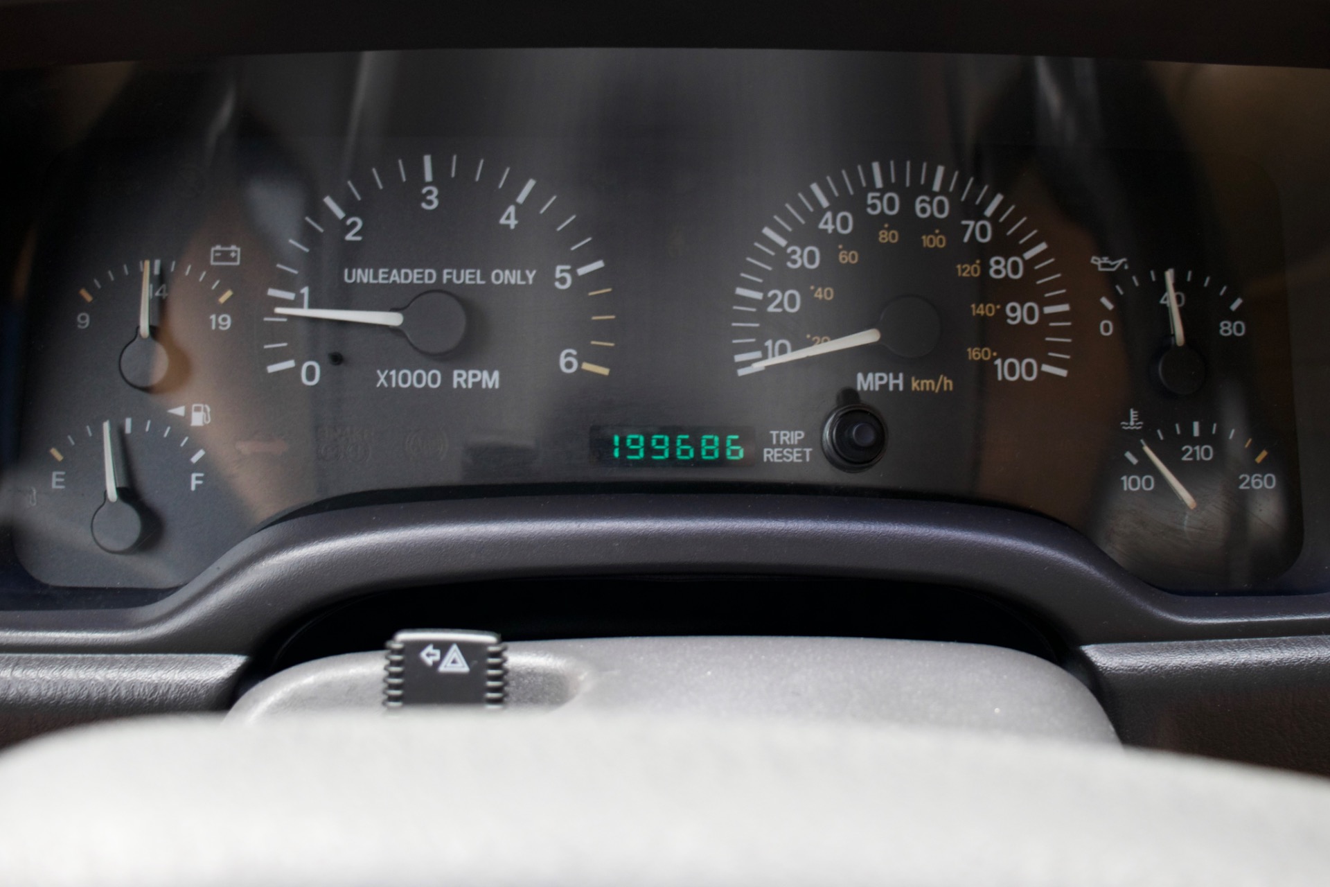 Used-1999-Jeep-Cherokee-Classic