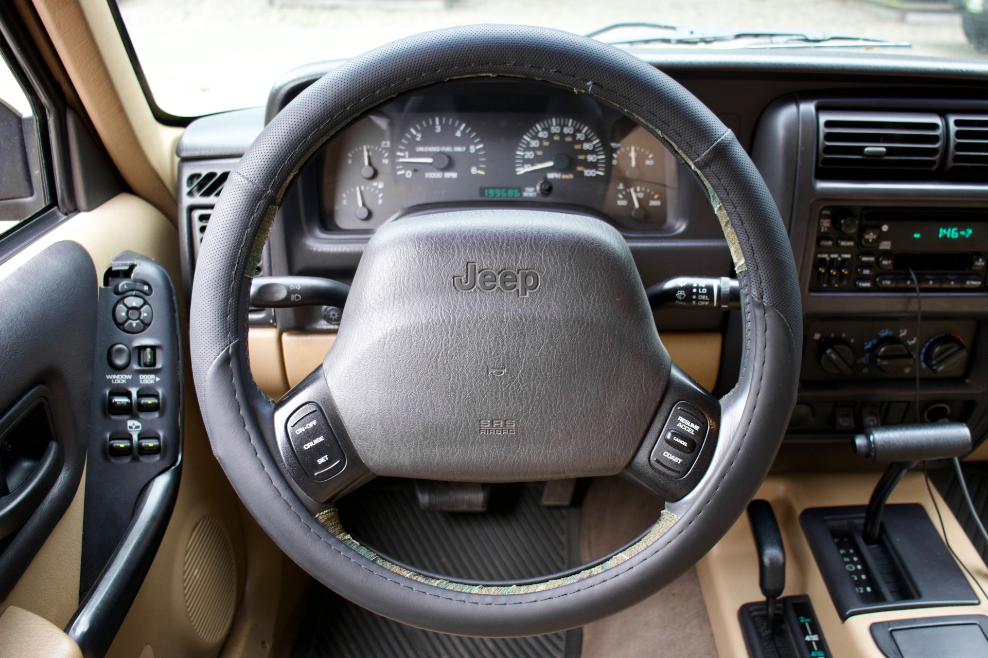 Used-1999-Jeep-Cherokee-Classic