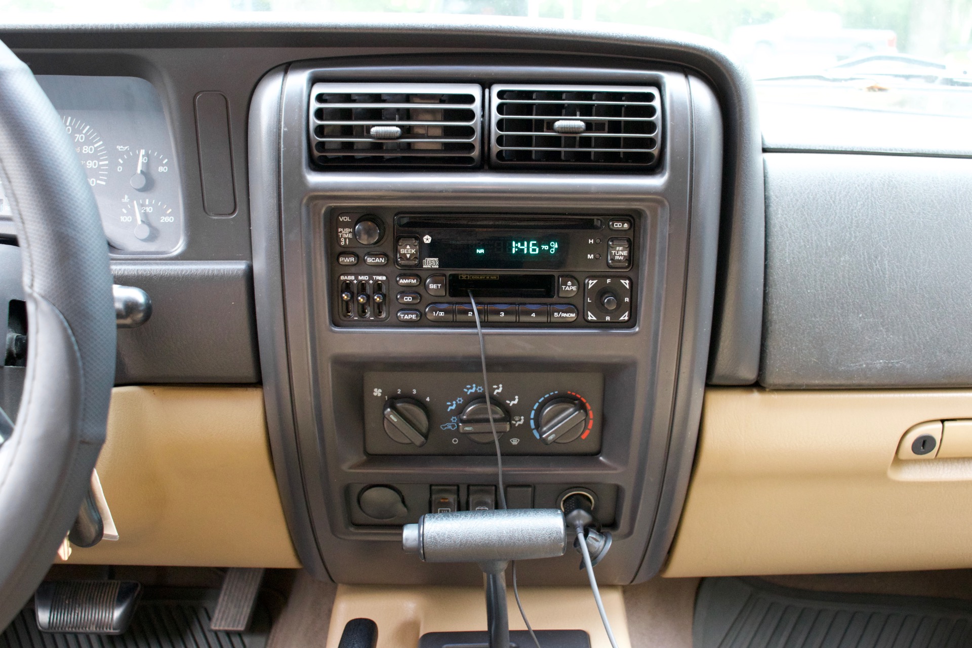Used-1999-Jeep-Cherokee-Classic