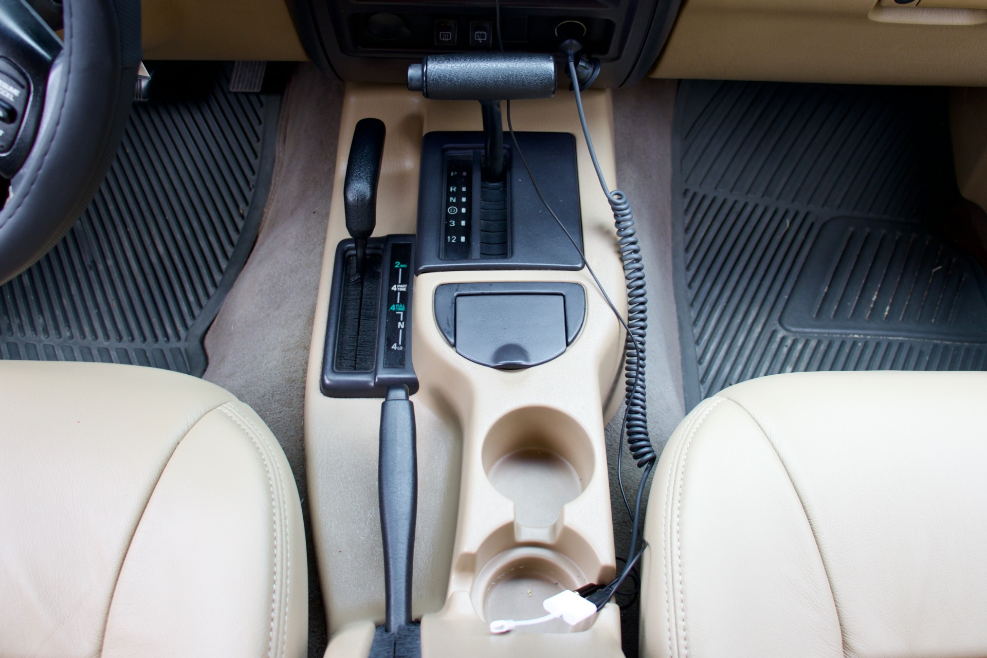 Used-1999-Jeep-Cherokee-Classic