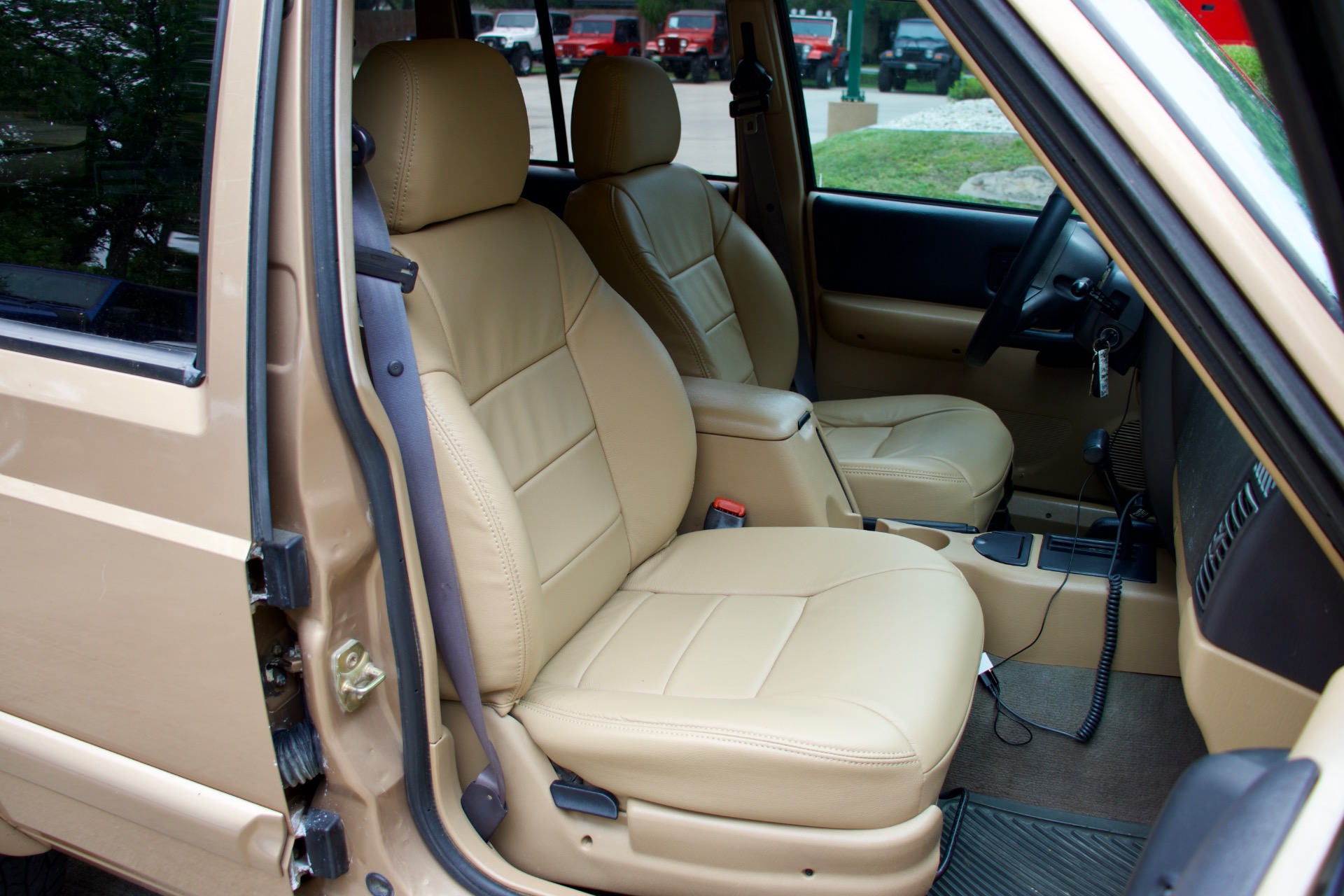 Used-1999-Jeep-Cherokee-Classic