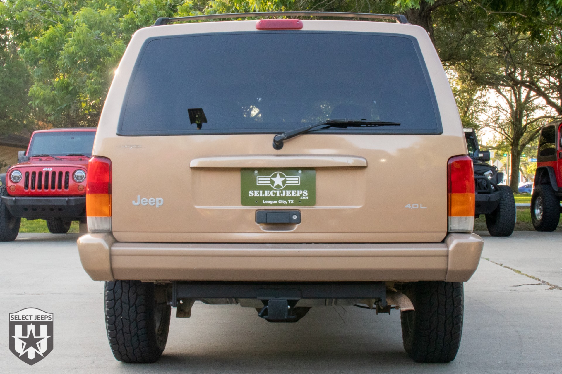 Used-1999-Jeep-Cherokee-Classic