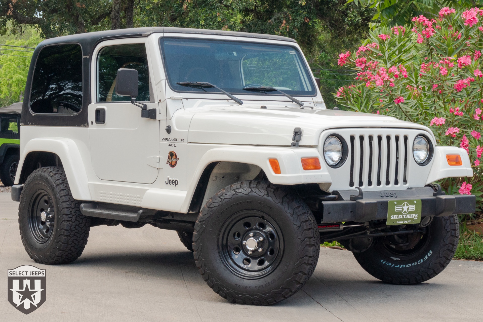 Used-1998-Jeep-Wrangler-Sahara