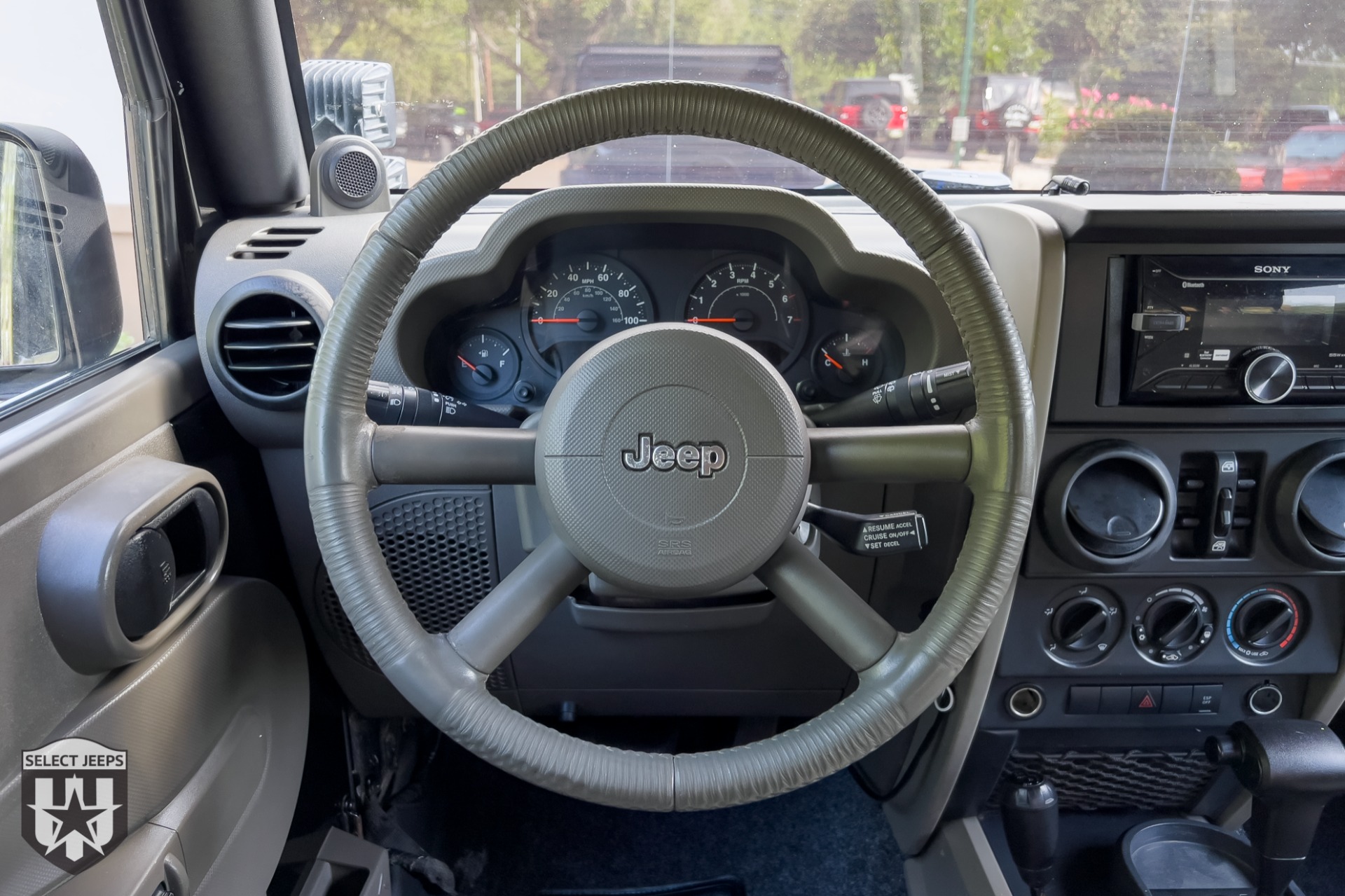 Used-2009-Jeep-Wrangler-Unlimited-X