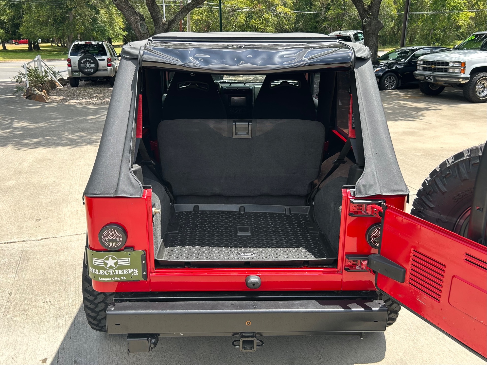 Used-2005-Jeep-Wrangler-Unlimited-Rubicon