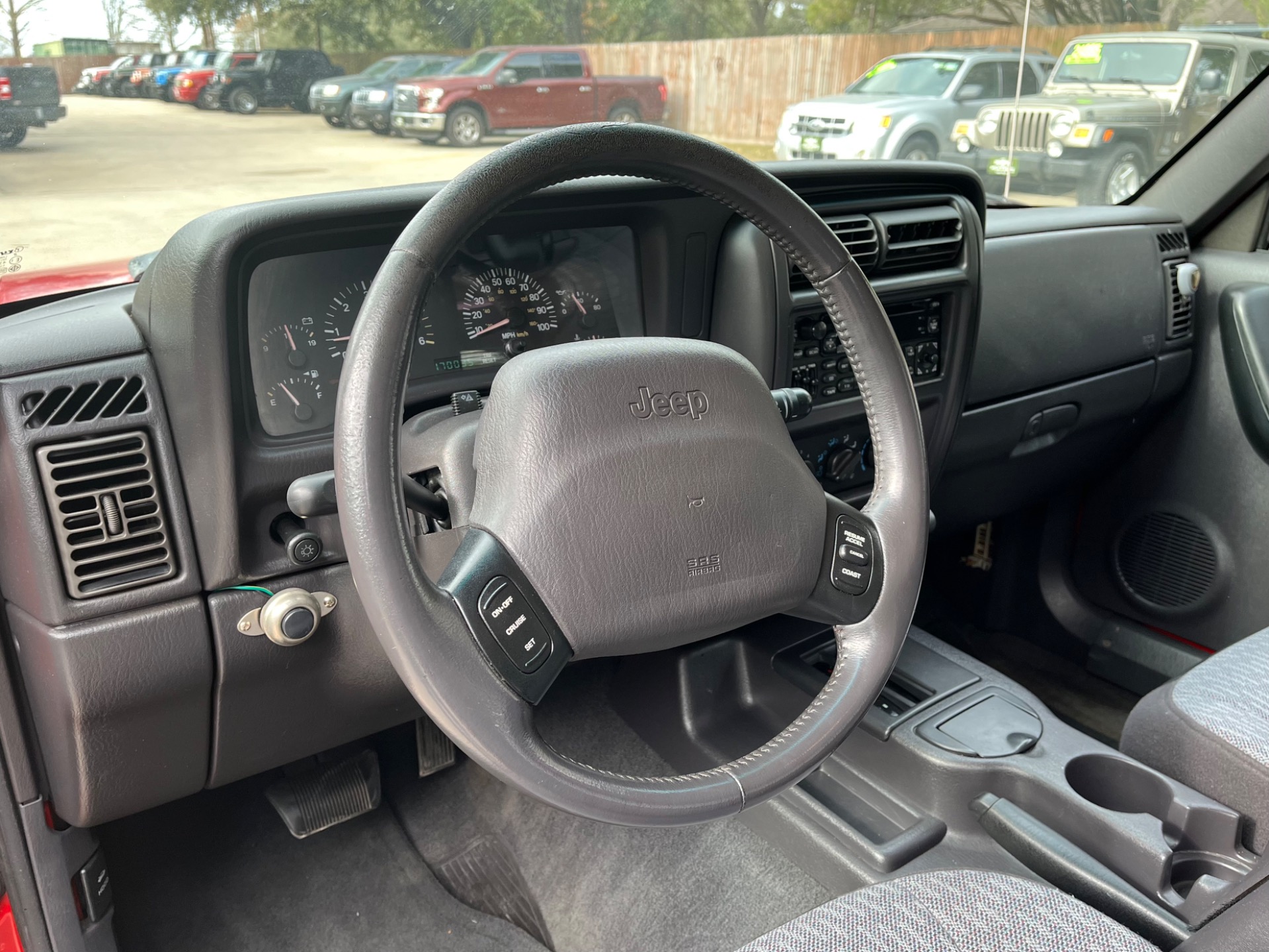 Used-2001-Jeep-Cherokee-Sport