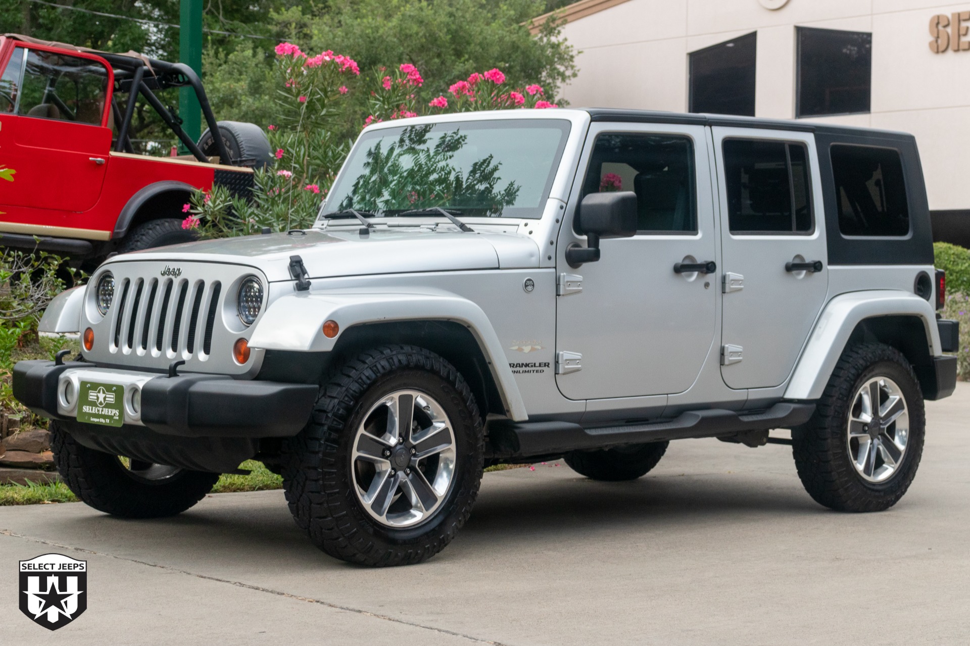 Used-2008-Jeep-Wrangler-Unlimited-Sahara