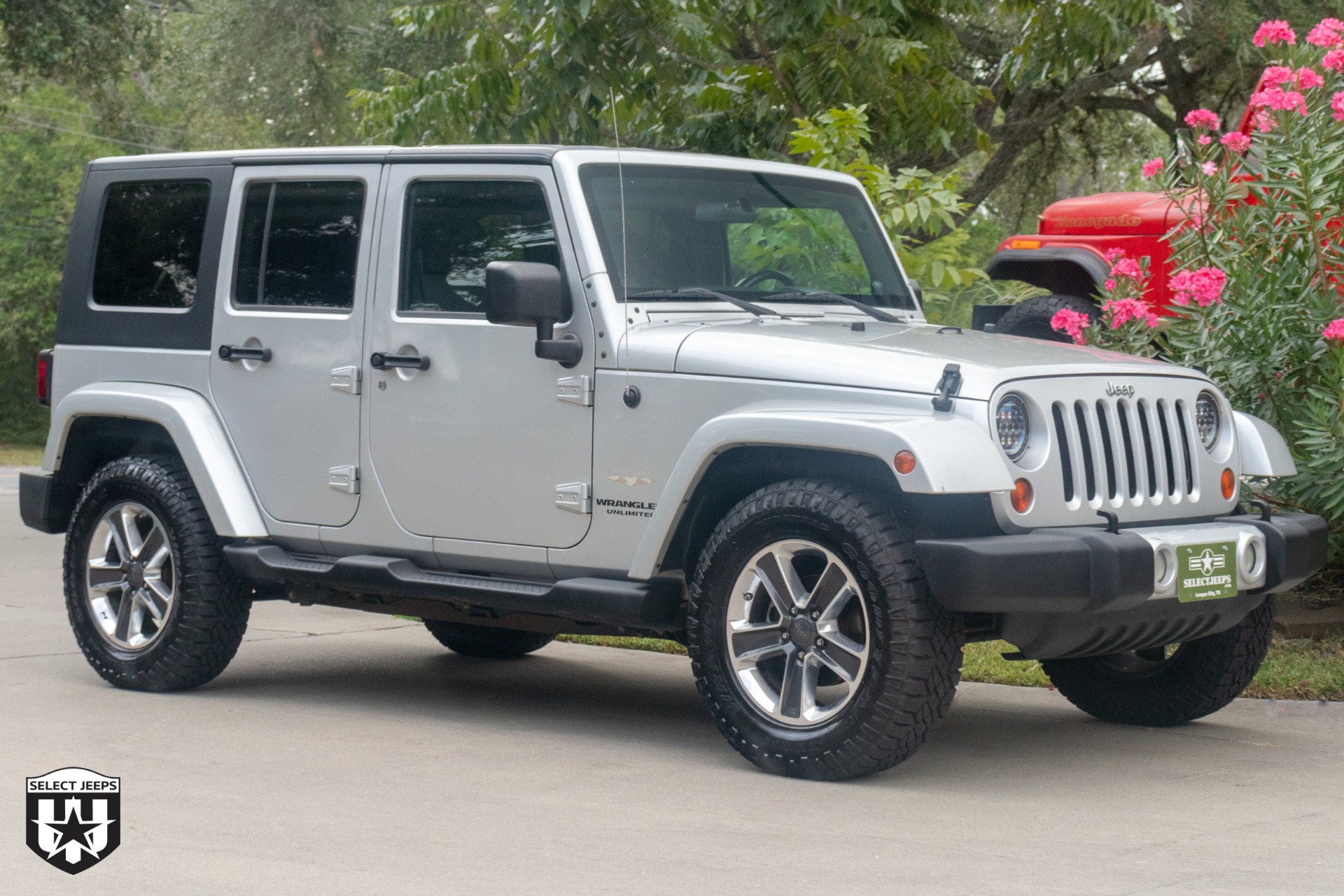 Used-2008-Jeep-Wrangler-Unlimited-Sahara