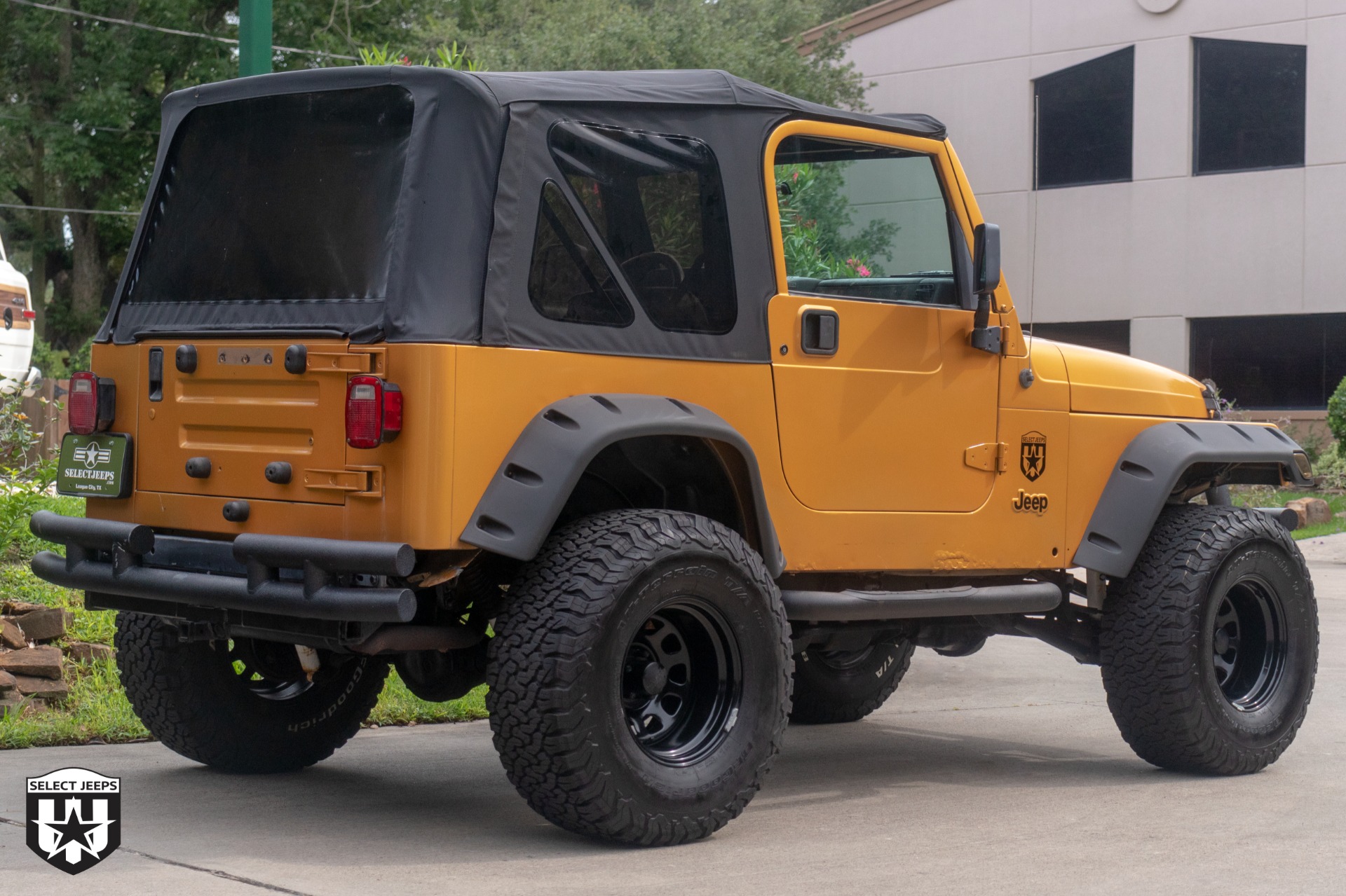 Used-1999-Jeep-Wrangler-Sahara