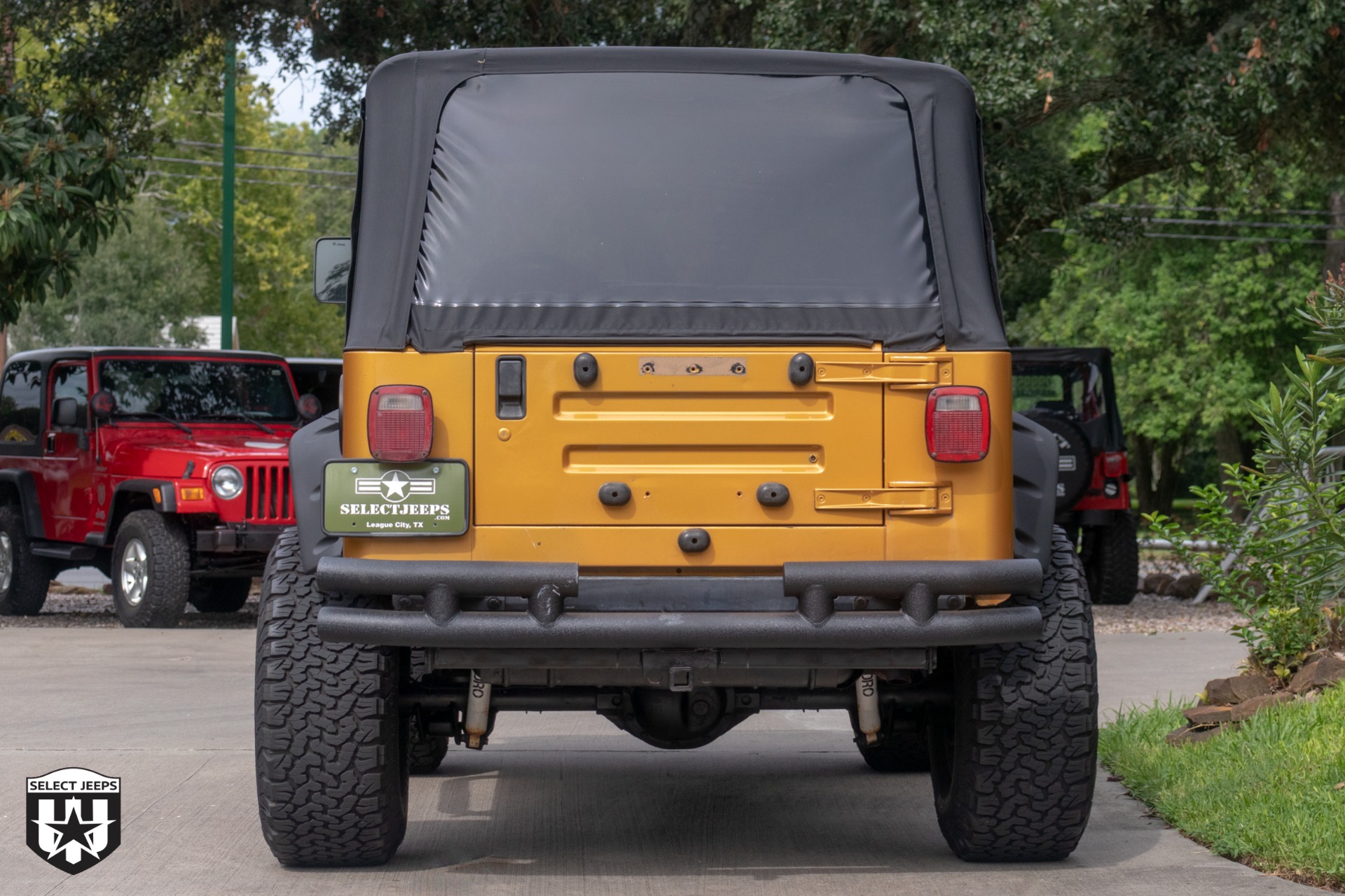 Used-1999-Jeep-Wrangler-Sahara