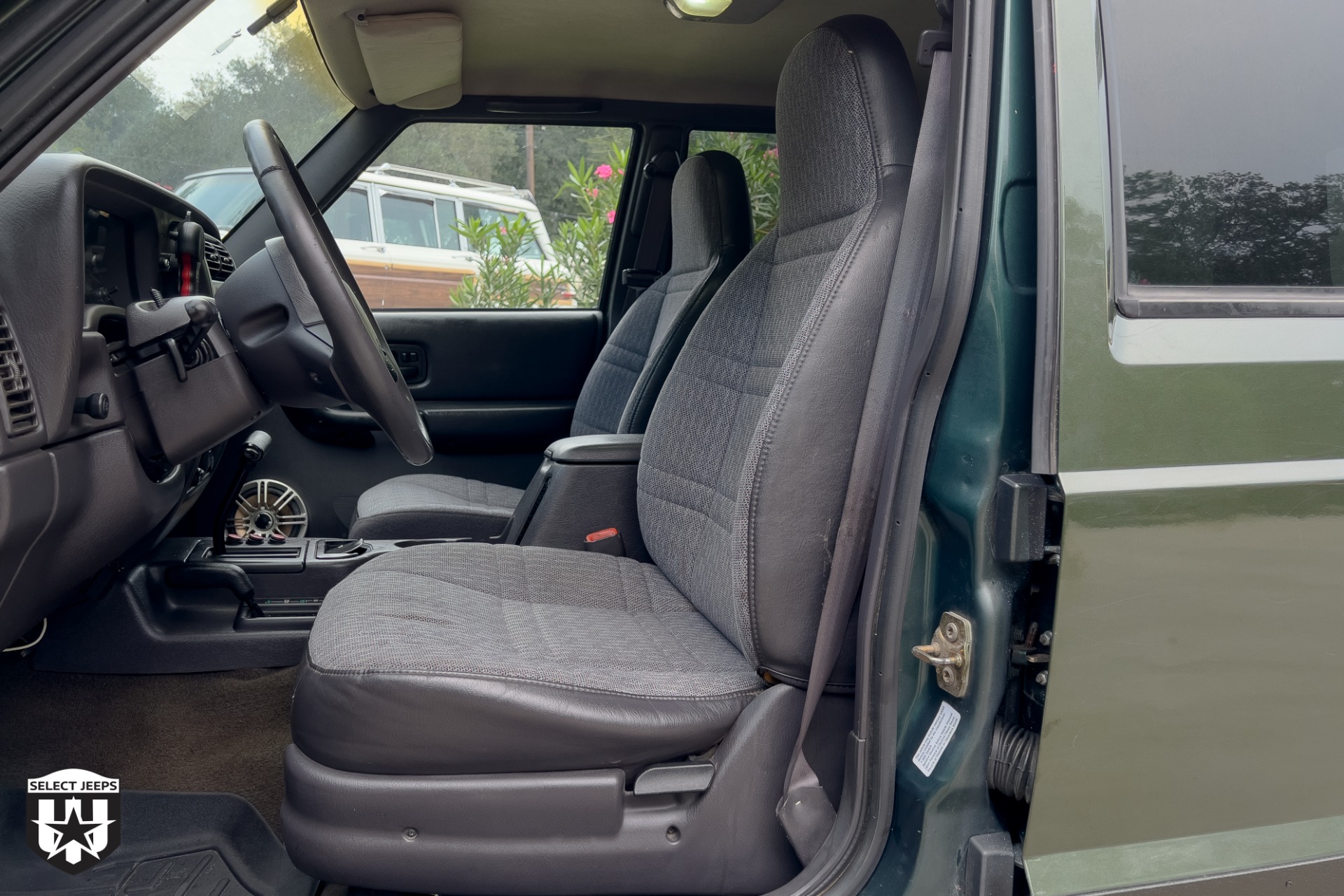 Used-2001-Jeep-Cherokee-Sport