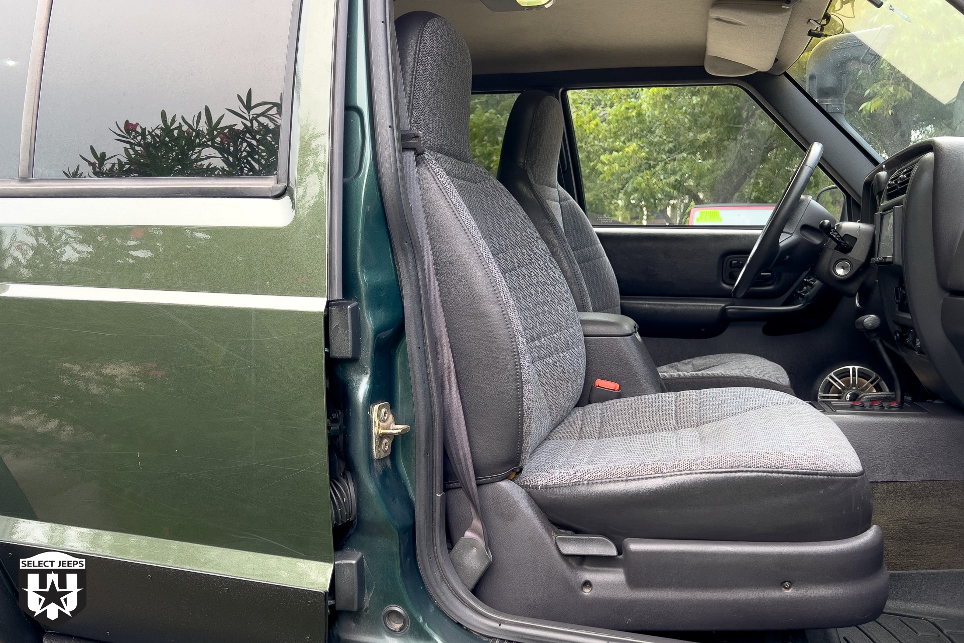 Used-2001-Jeep-Cherokee-Sport
