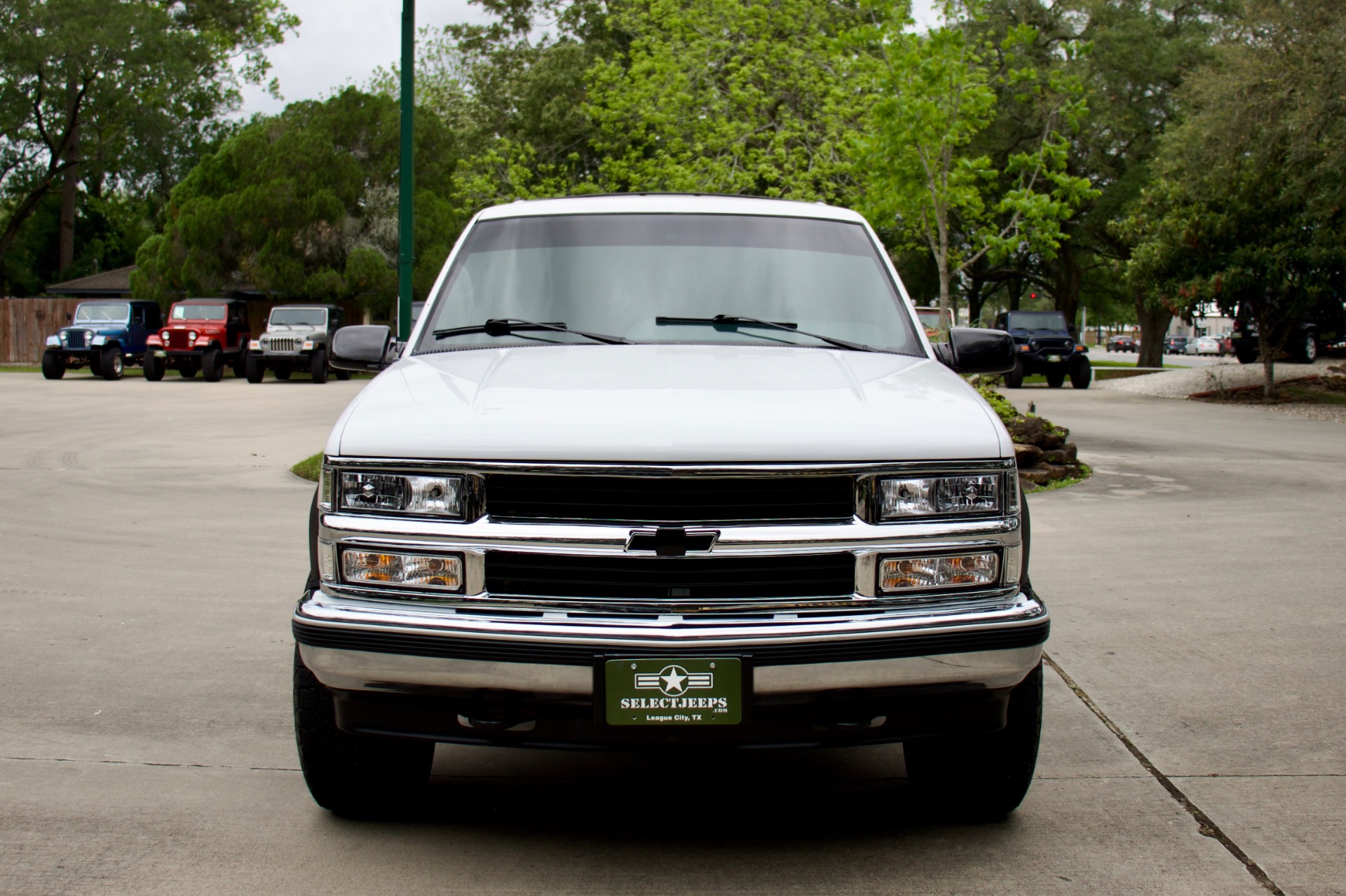 Used-1995-Chevrolet-Tahoe-LS