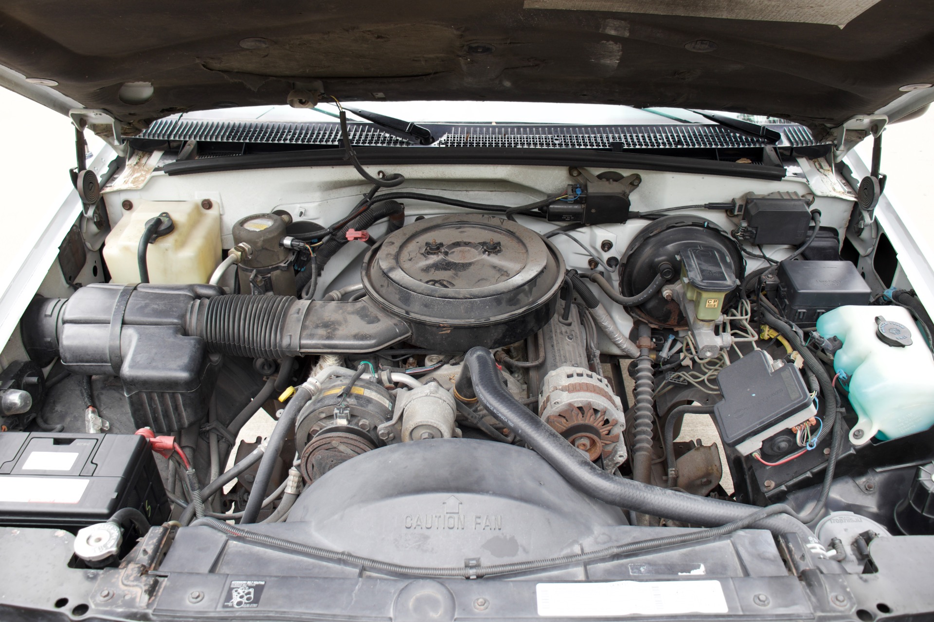 Used-1995-Chevrolet-Tahoe-LS
