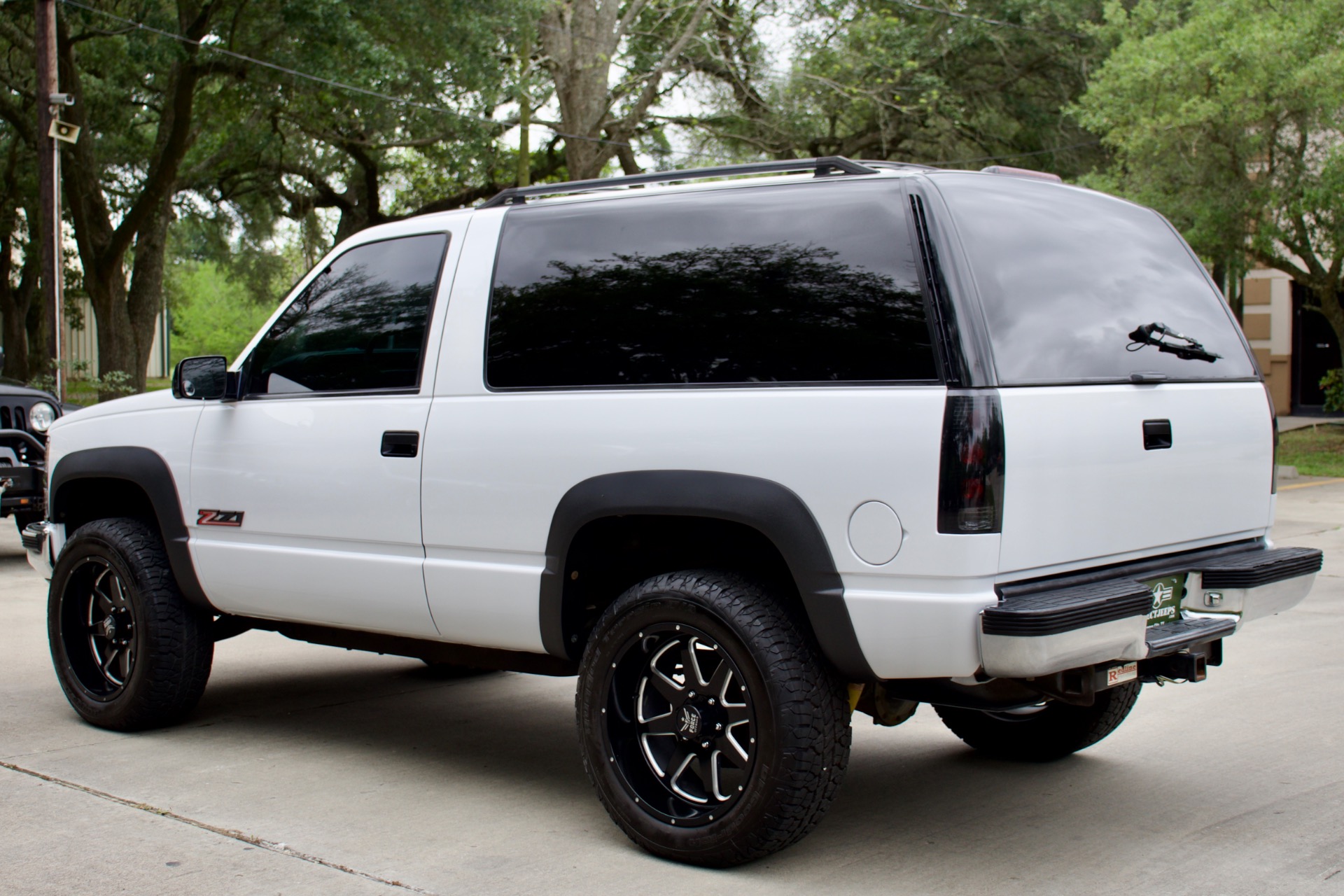 Used-1995-Chevrolet-Tahoe-LS