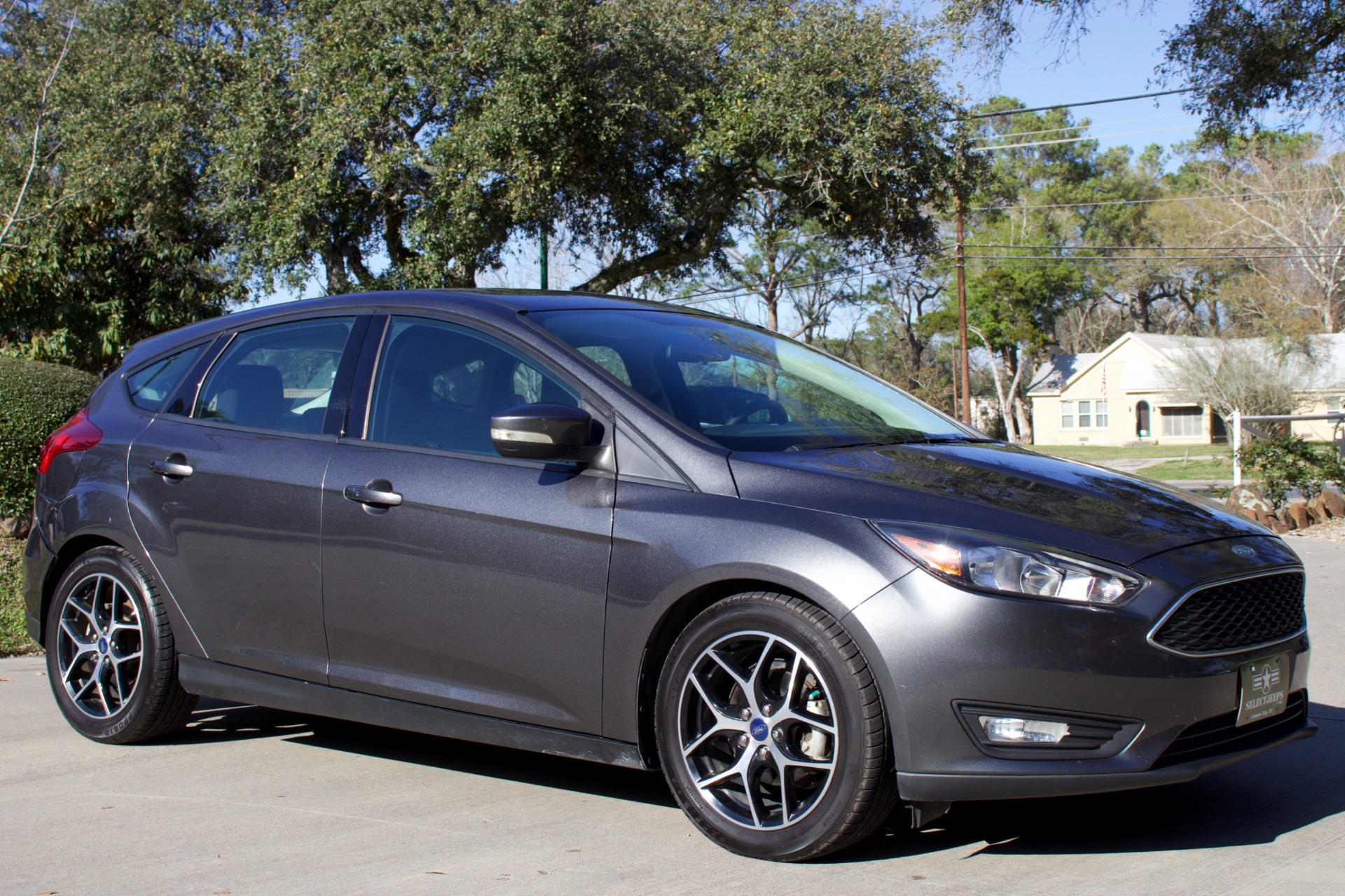 Used-2018-Ford-Focus-SEL