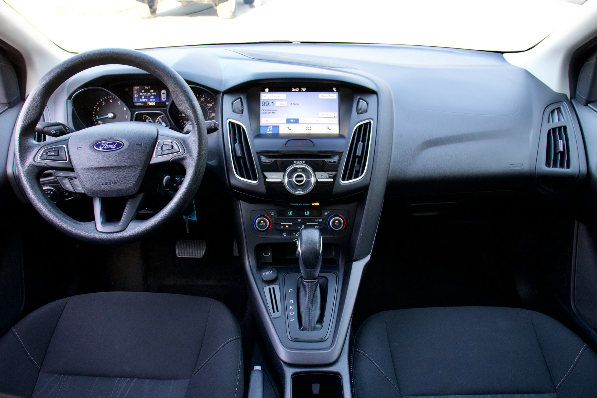 Used-2018-Ford-Focus-SEL