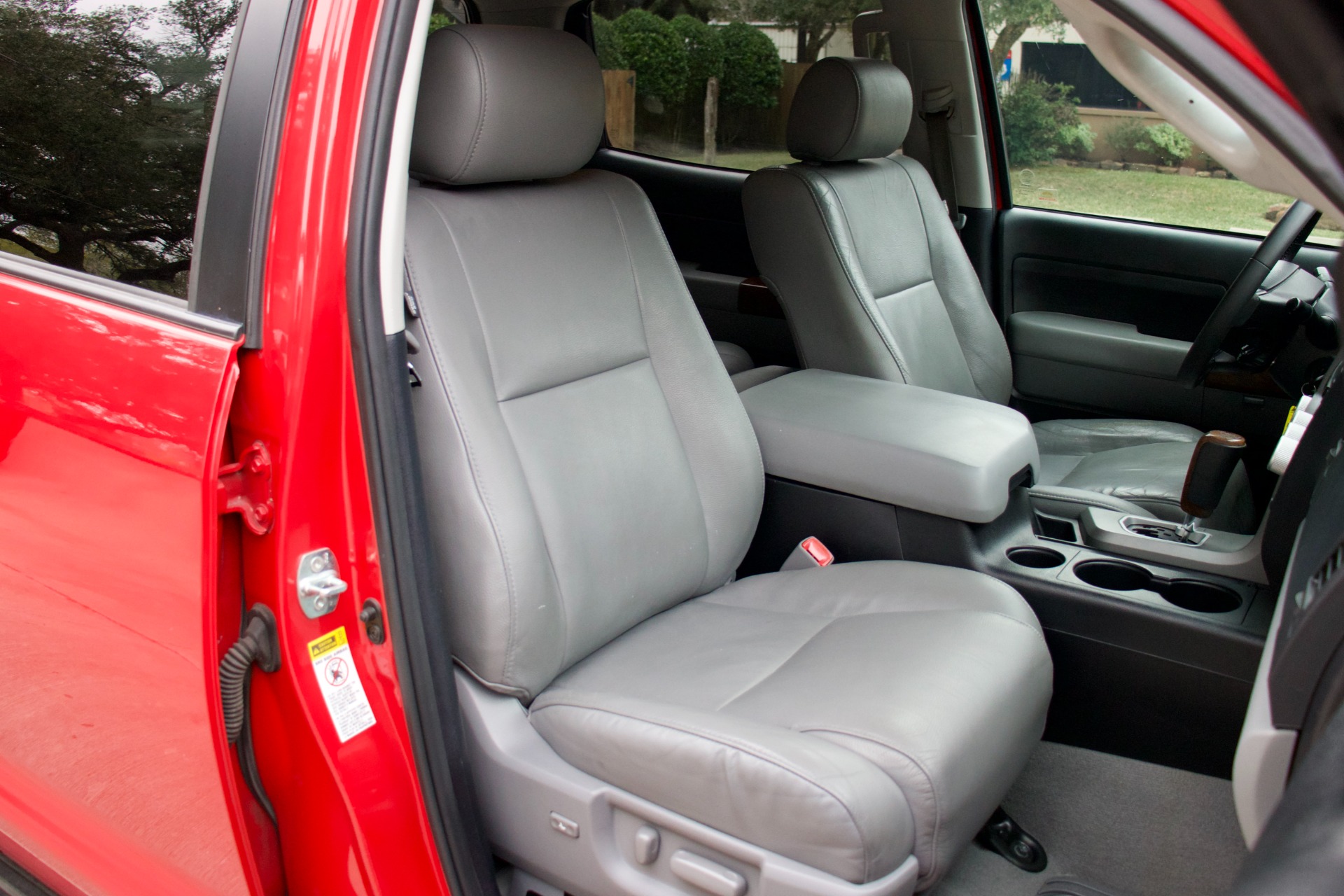 Used-2011-Toyota-Tundra-Limited
