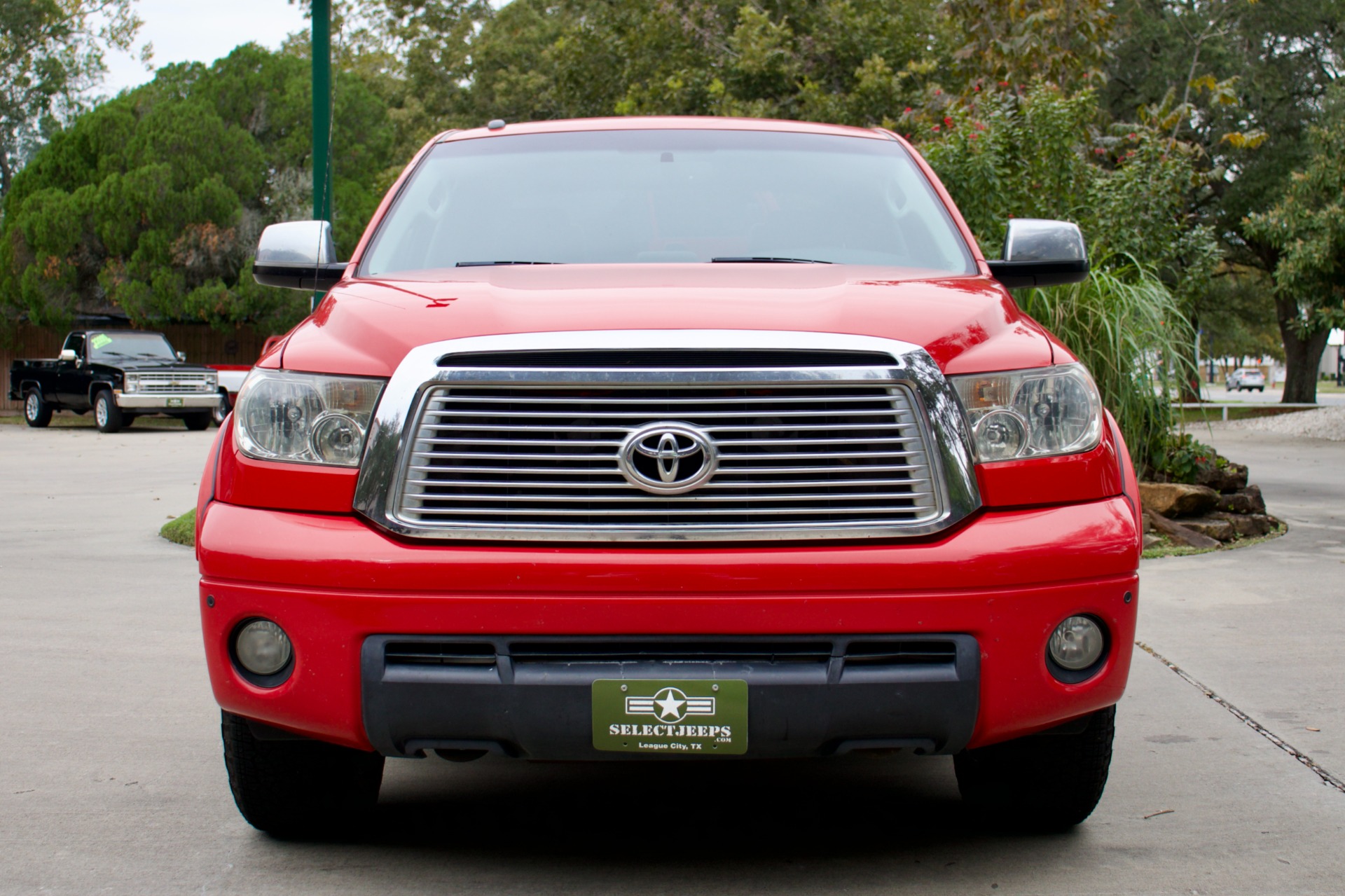 Used-2011-Toyota-Tundra-Limited