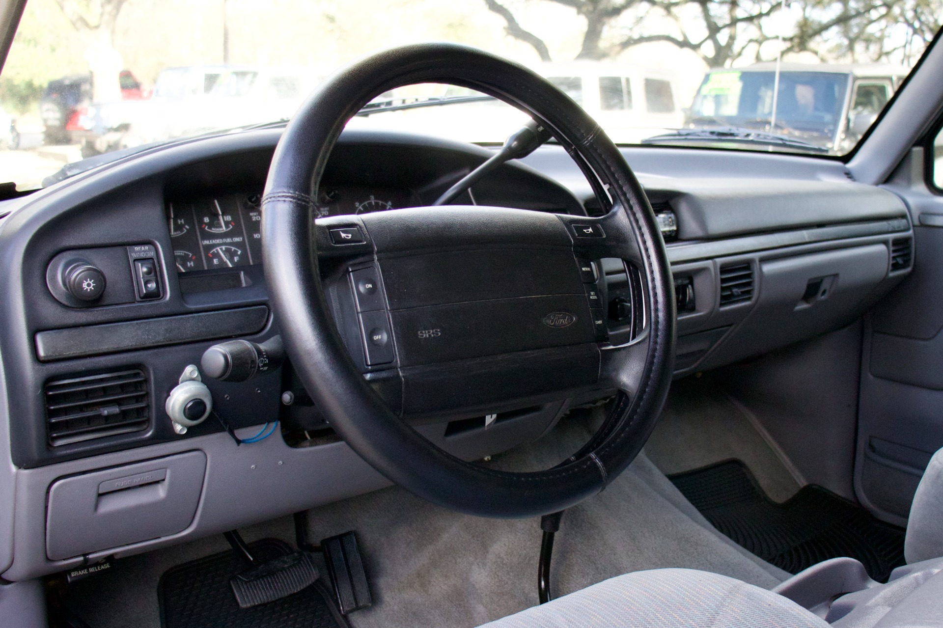 Used-1994-Ford-Bronco-XLT