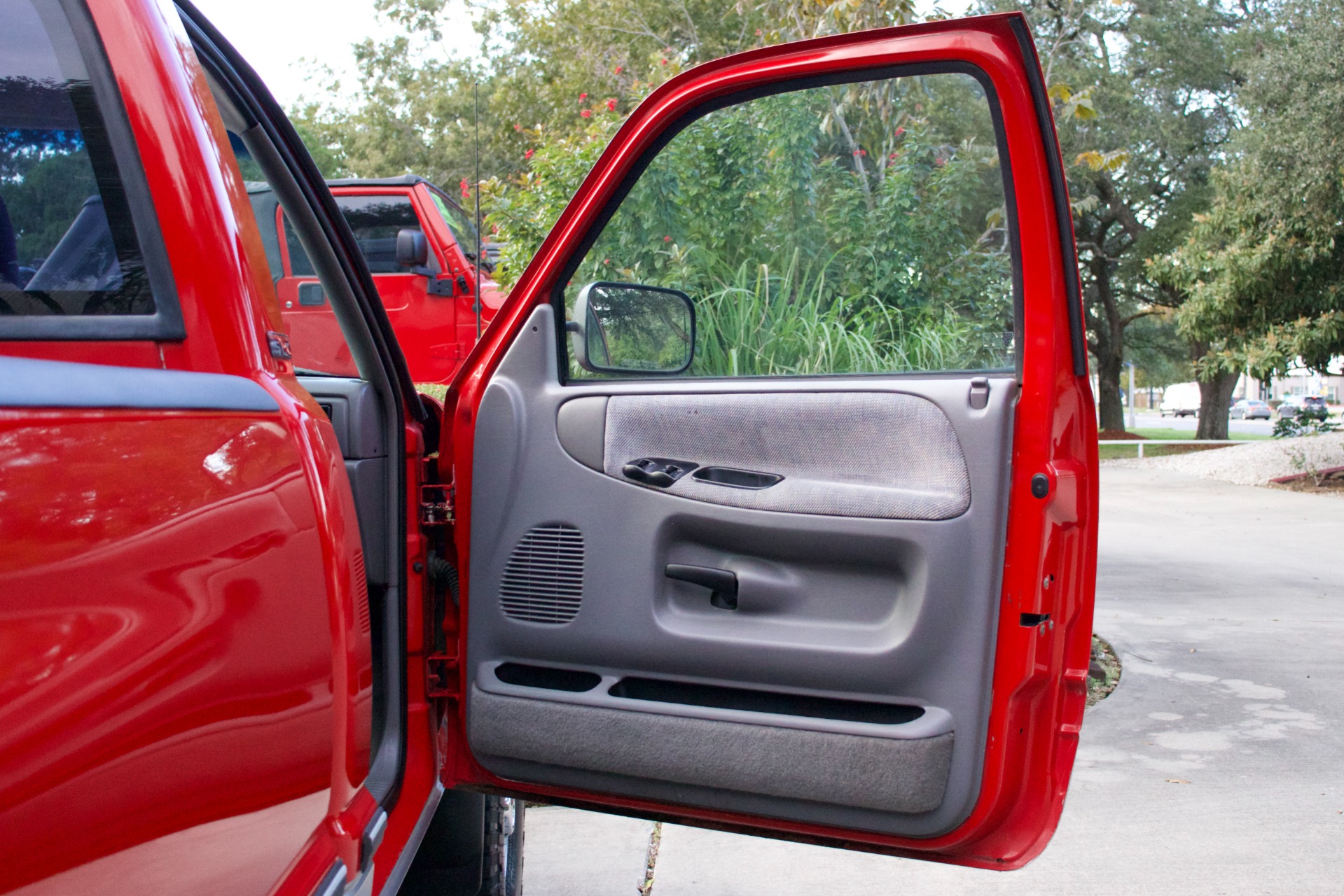 Used-1994-Dodge-Ram-Pickup-2500-Laramie-SLT