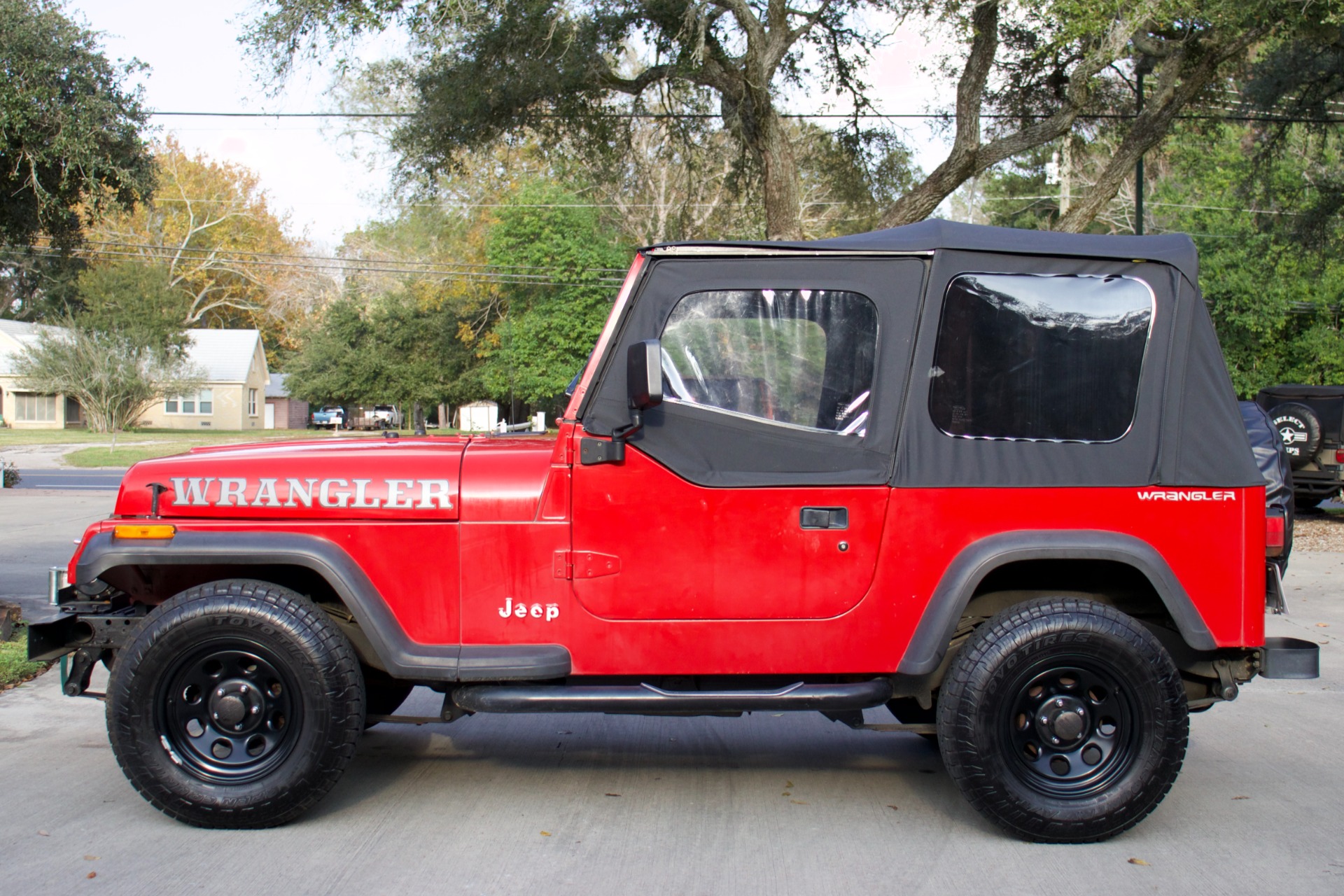 Used-1995-Jeep-Wrangler