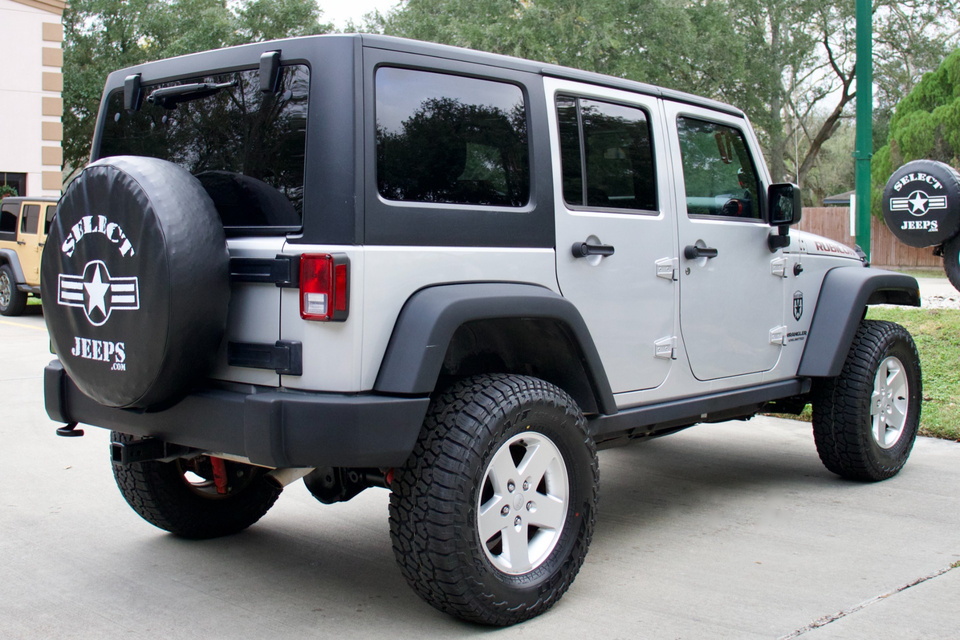 Used-2012-Jeep-Wrangler-Unlimited-Rubicon