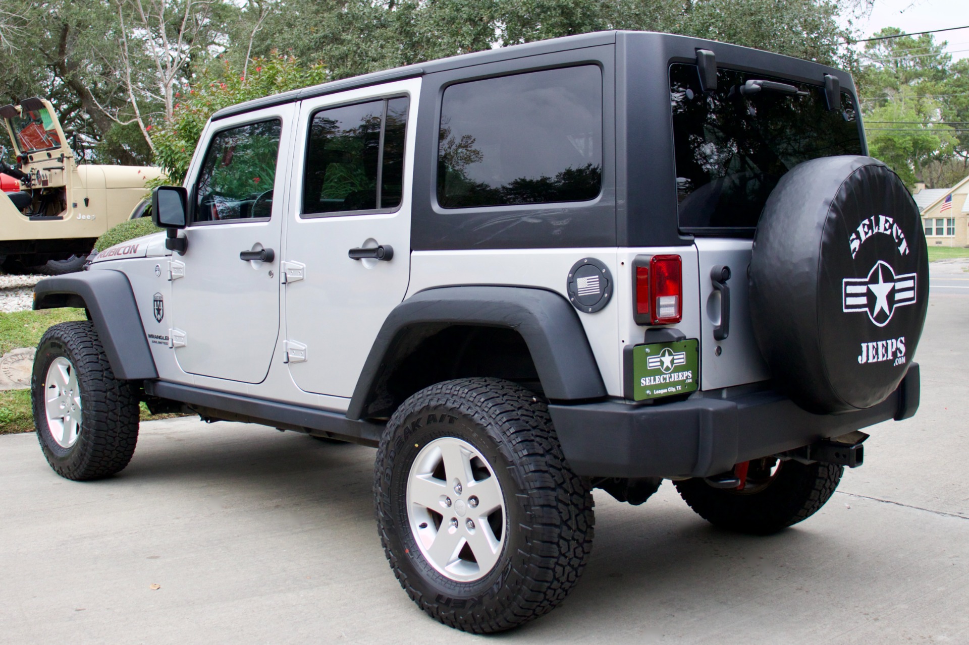 Used-2012-Jeep-Wrangler-Unlimited-Rubicon