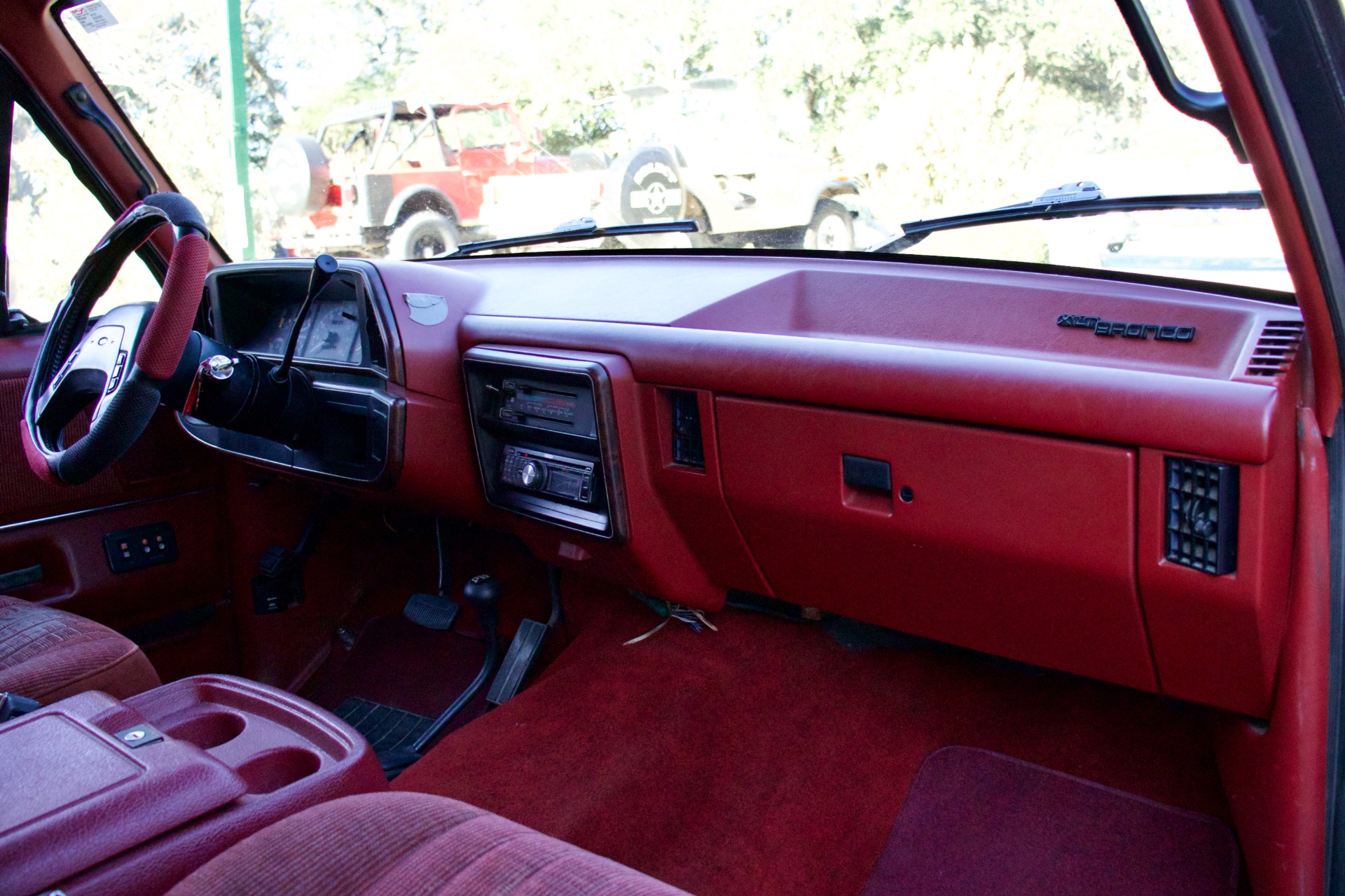 Used-1989-Ford-Bronco-XLT