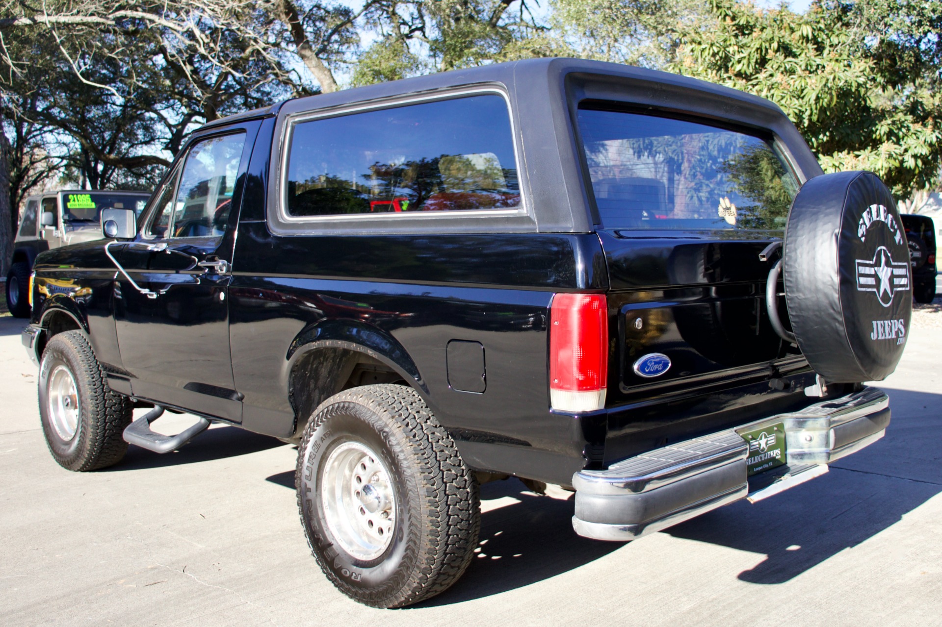 Used-1989-Ford-Bronco-XLT