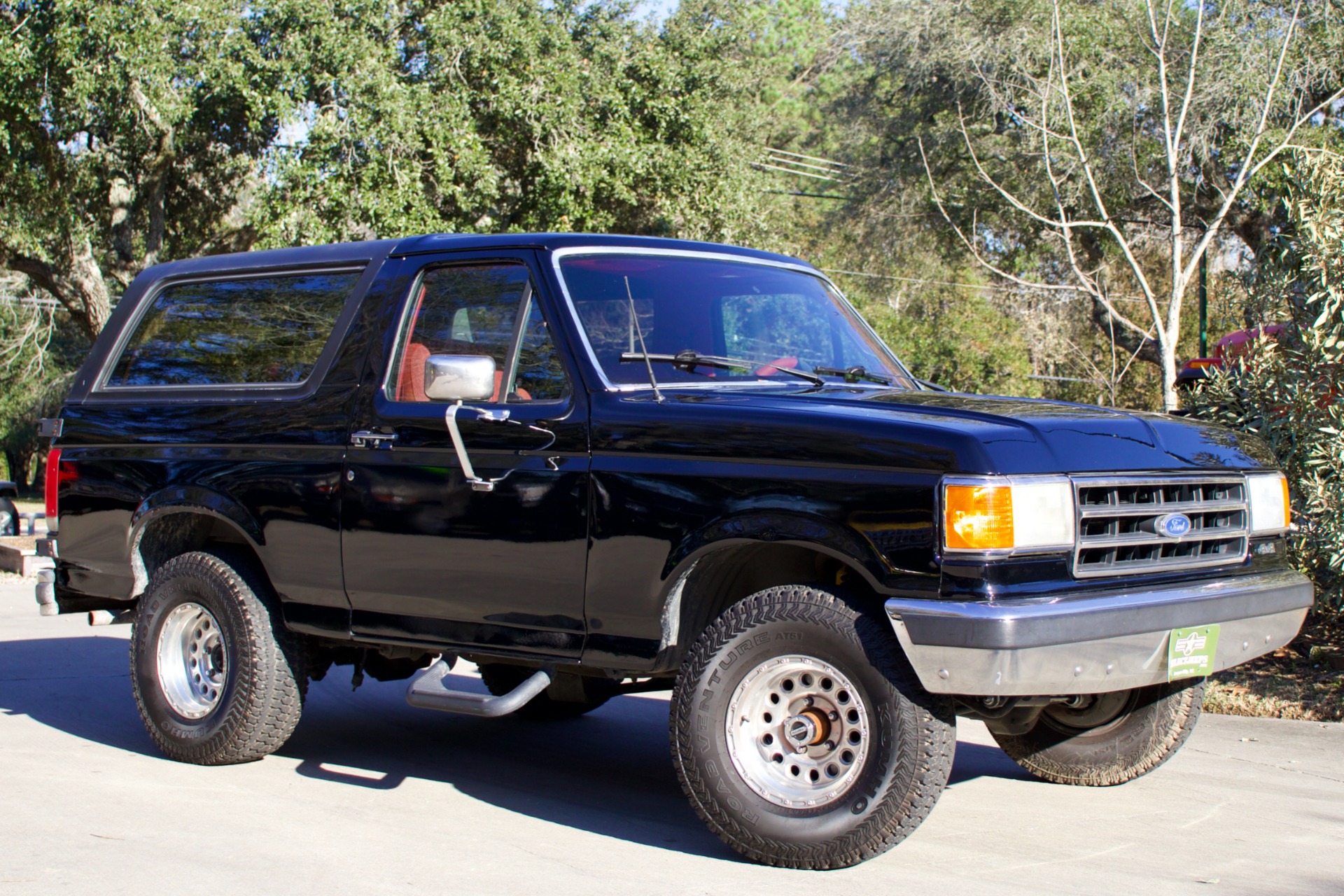 Used-1989-Ford-Bronco-XLT