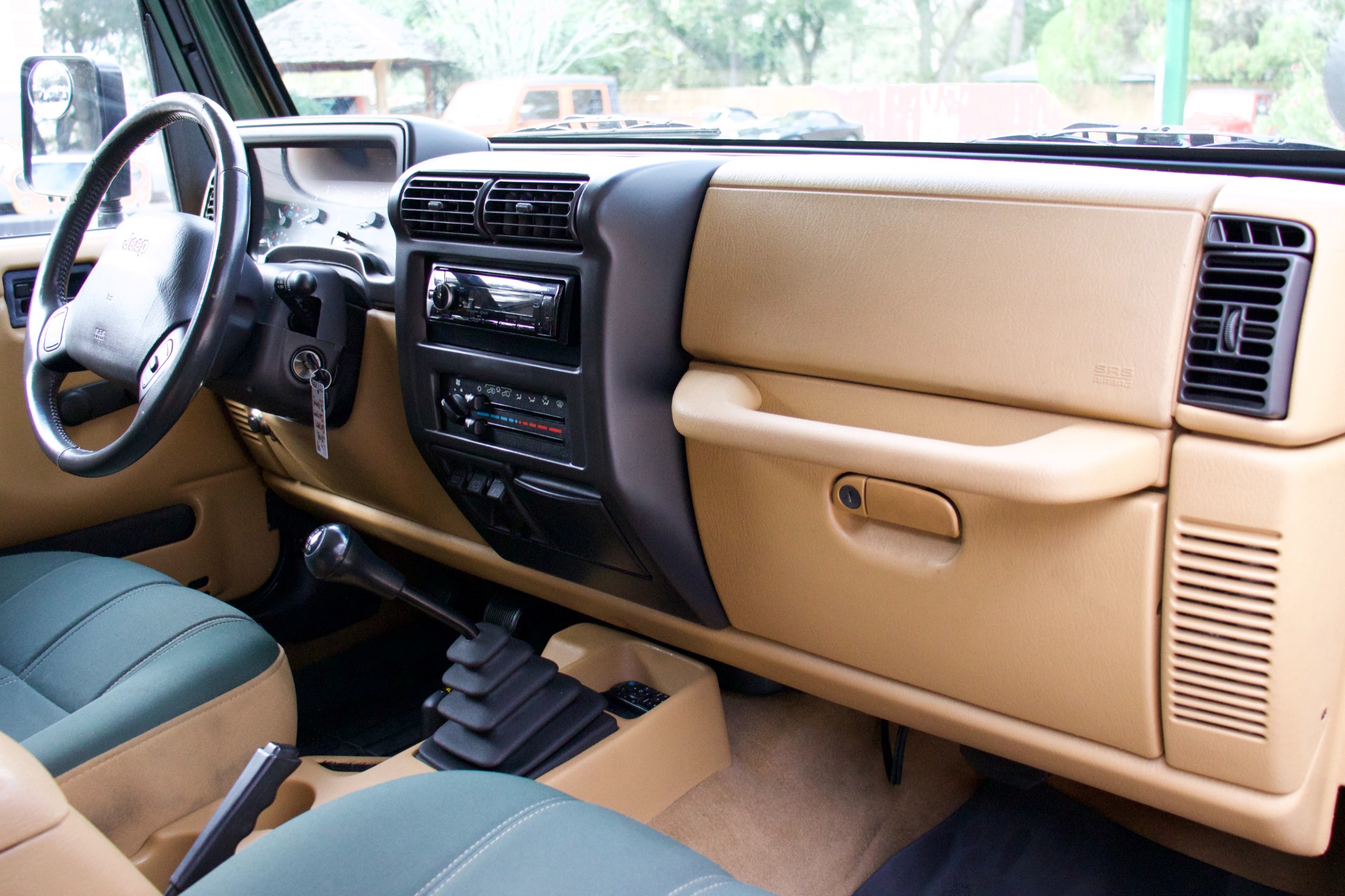 Used-1998-Jeep-Wrangler-Sahara