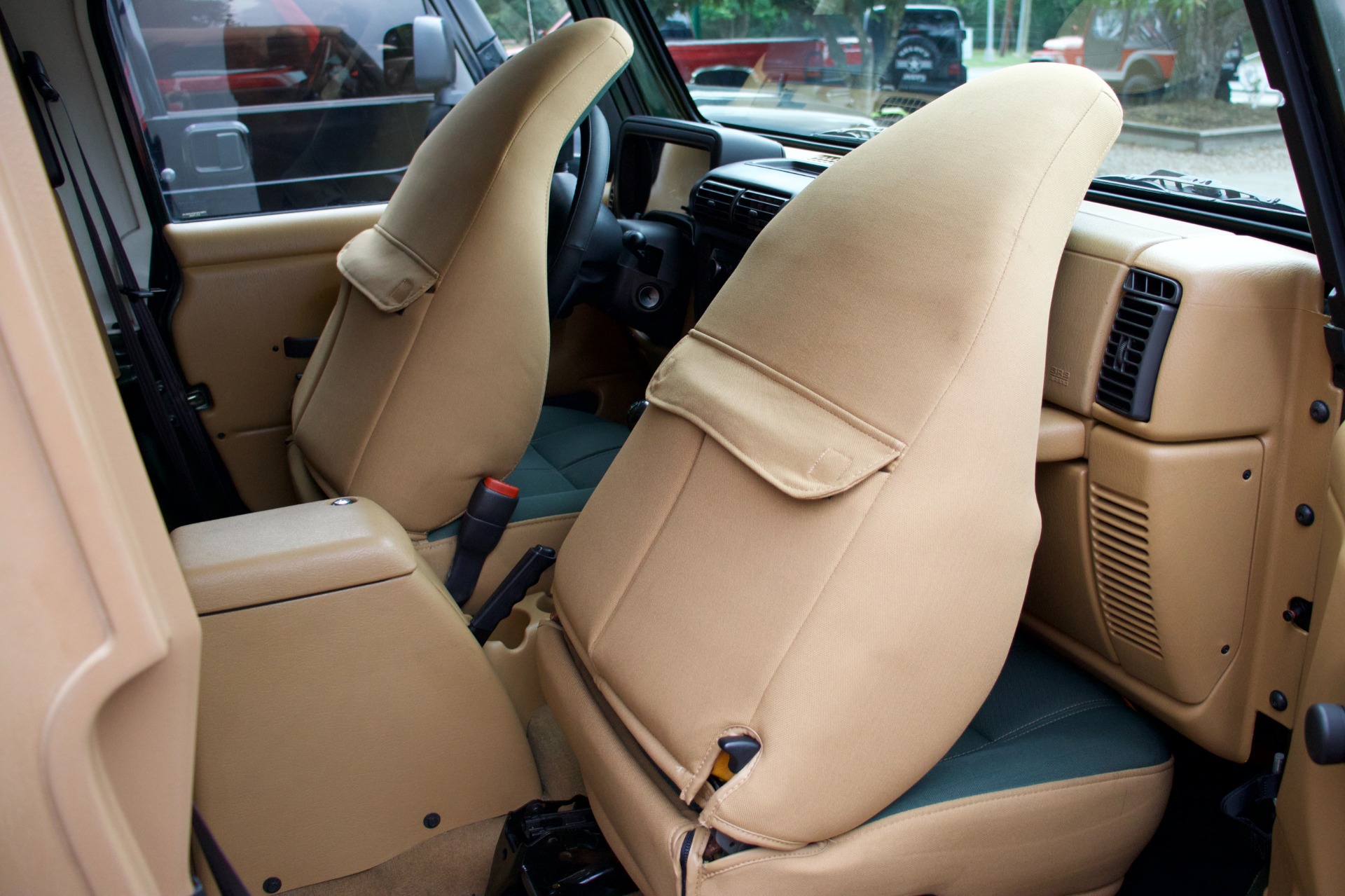 Used-1998-Jeep-Wrangler-Sahara