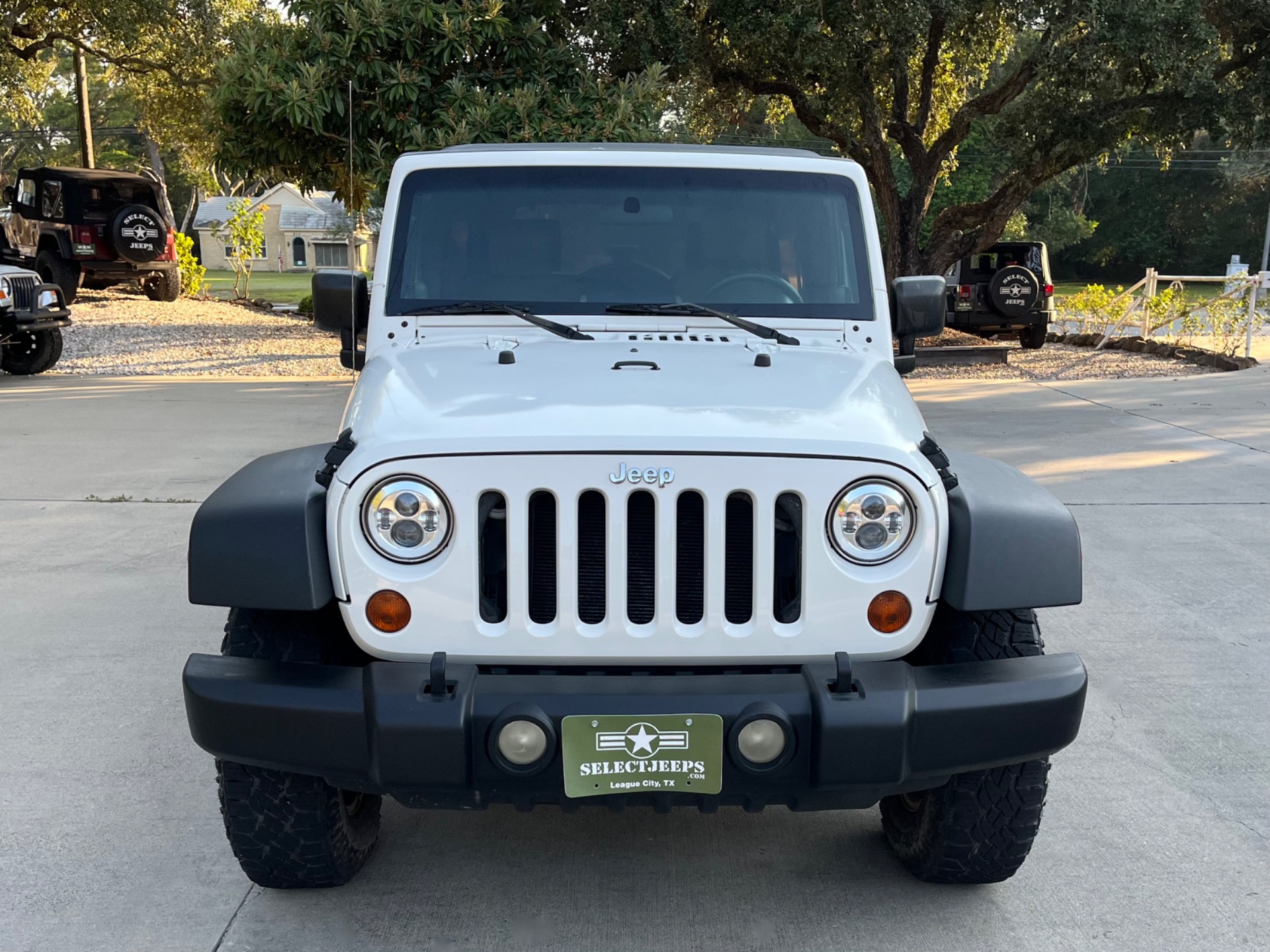 Used-2009-Jeep-Wrangler-Unlimited-X