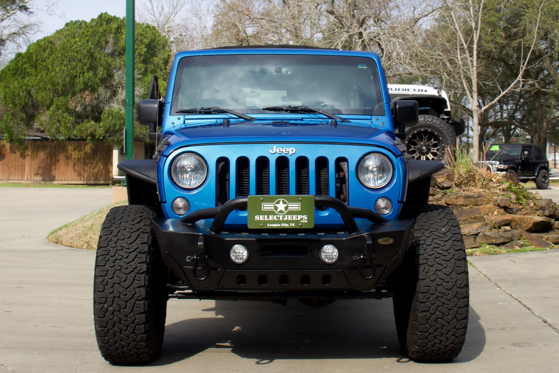 Used-2016-Jeep-Wrangler-Unlimited-Sport