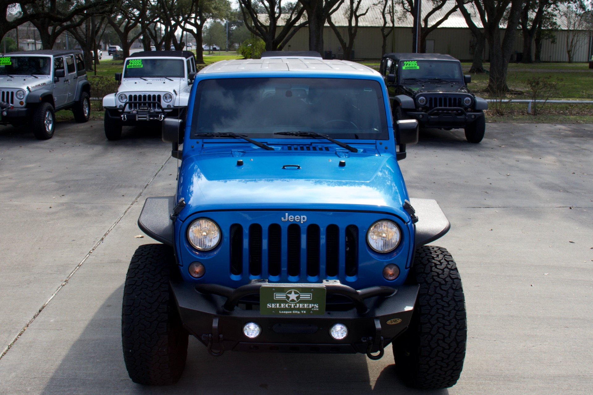 Used-2016-Jeep-Wrangler-Unlimited-Sport