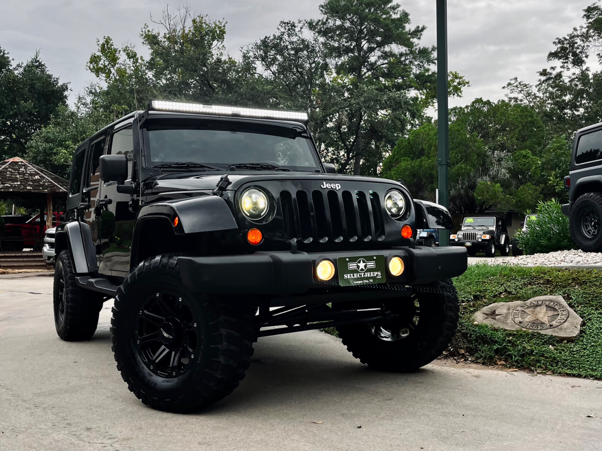 Used-2007-Jeep-Wrangler-Unlimited-Sahara