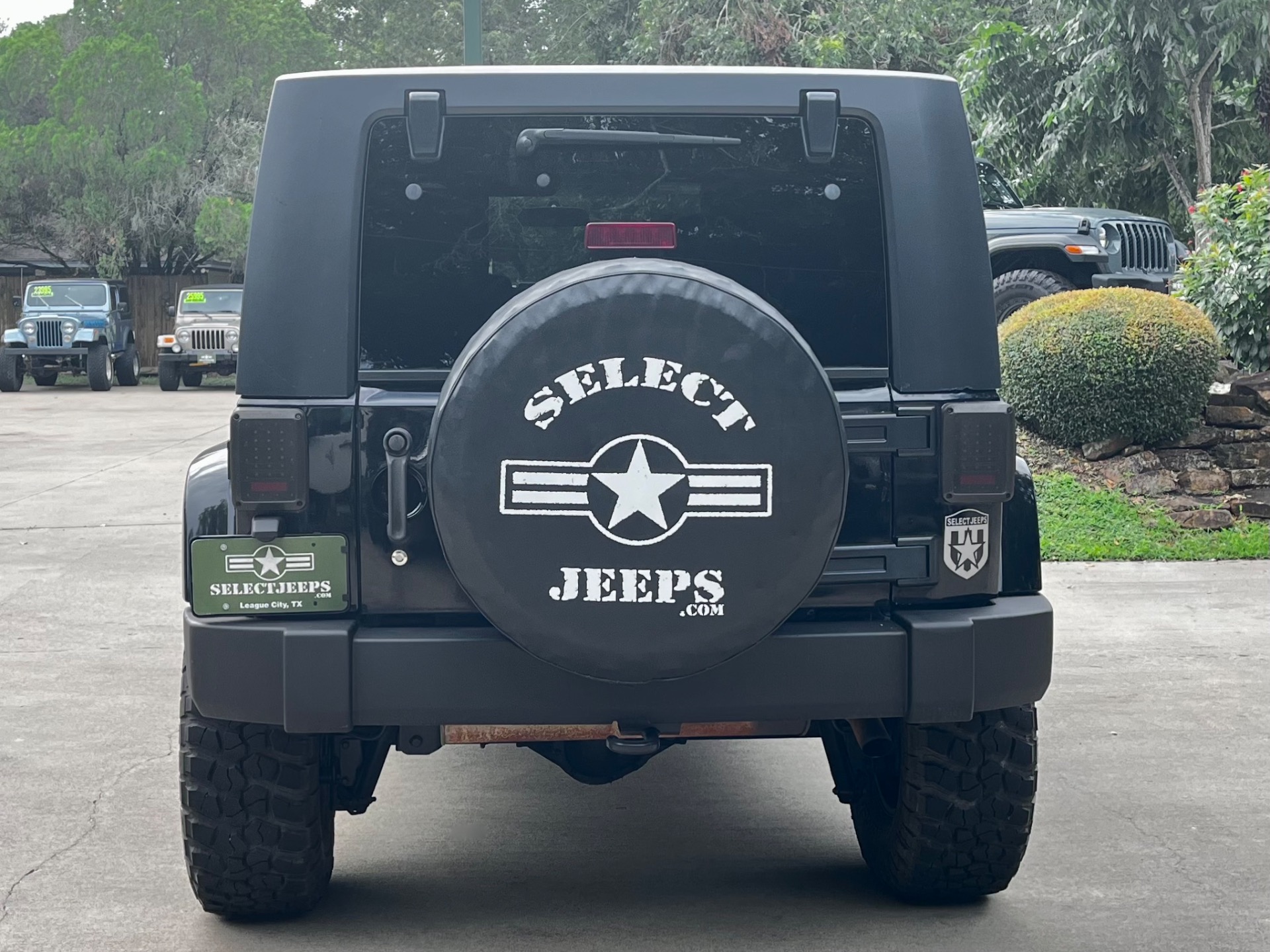 Used-2007-Jeep-Wrangler-Unlimited-Sahara