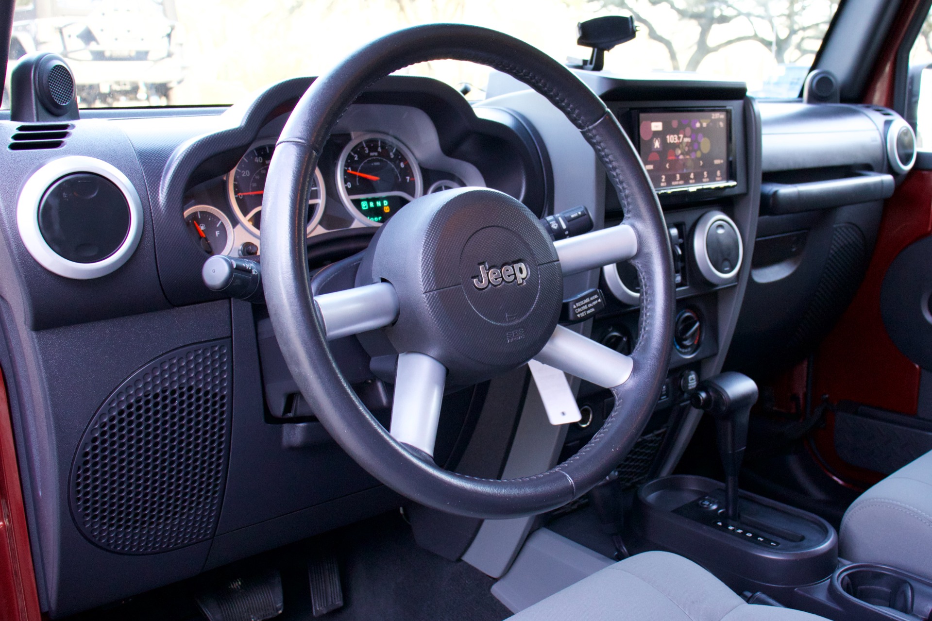 Used-2010-Jeep-Wrangler-Unlimited-Sahara