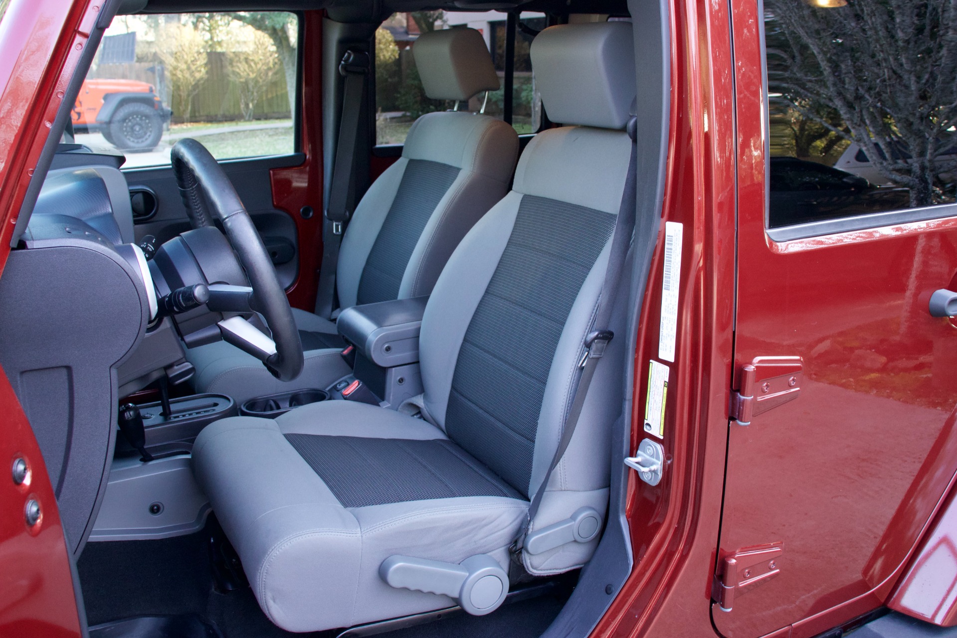 Used-2010-Jeep-Wrangler-Unlimited-Sahara