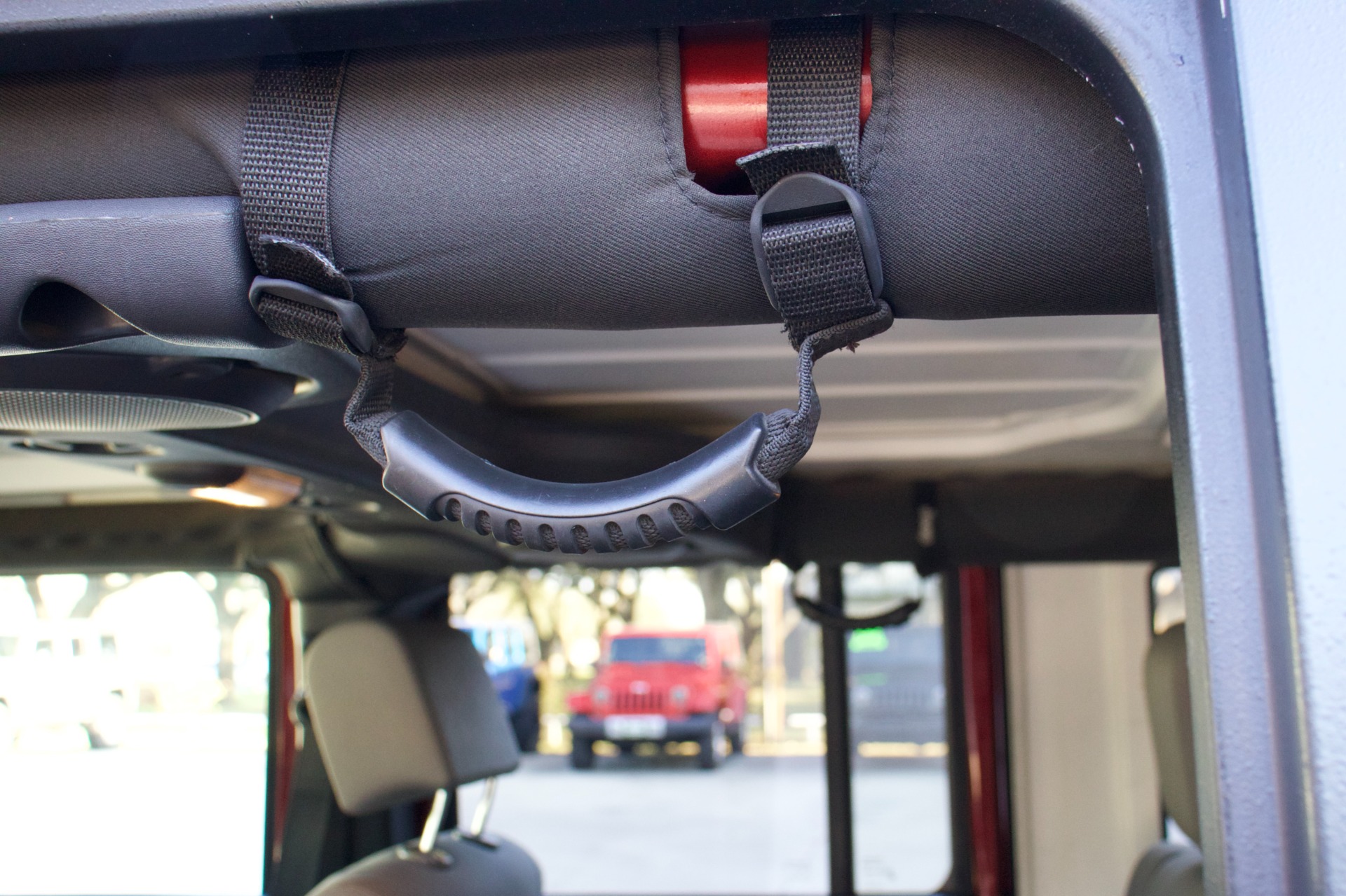 Used-2010-Jeep-Wrangler-Unlimited-Sahara