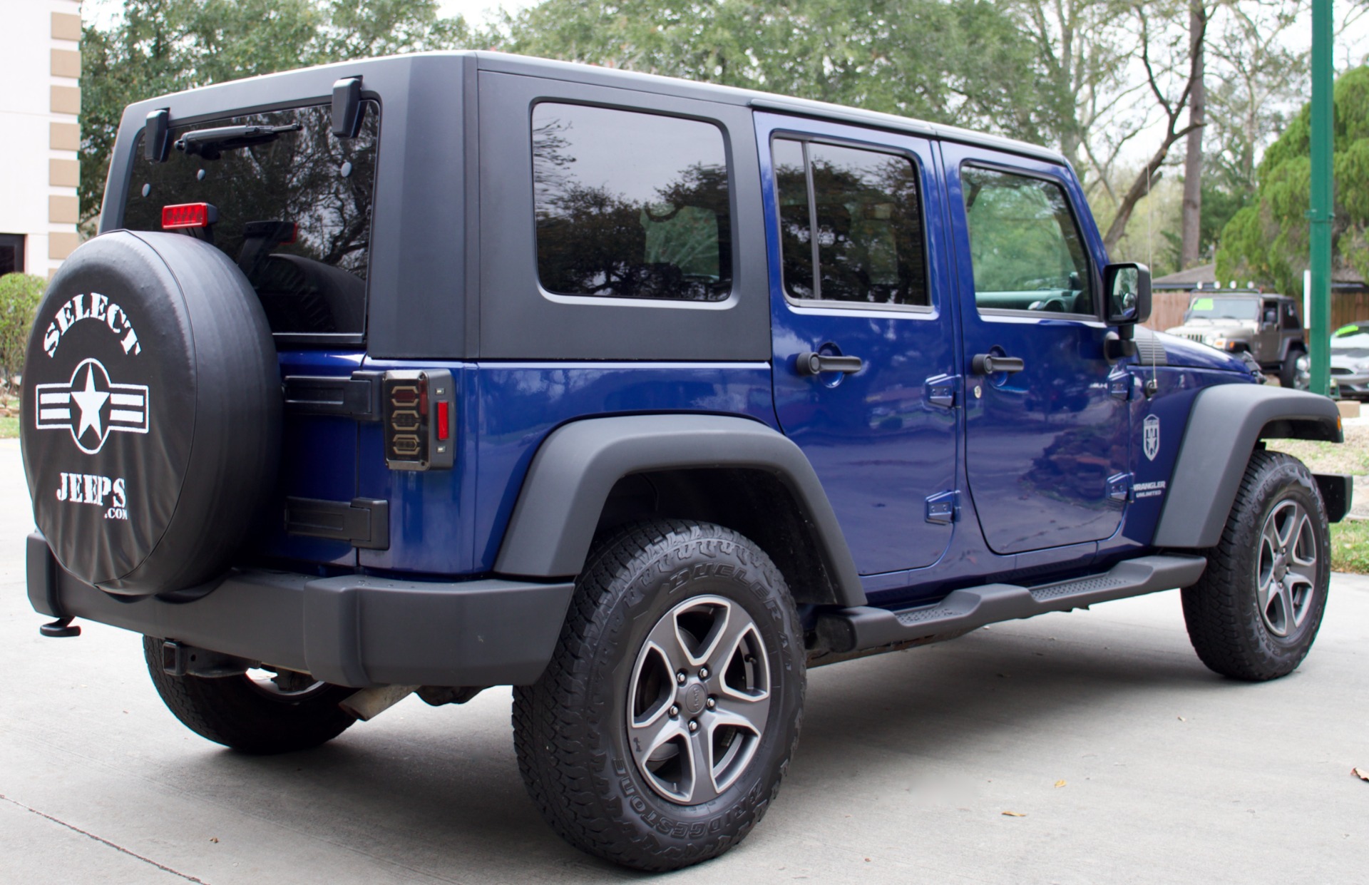 Used-2009-Jeep-Wrangler-Unlimited-X