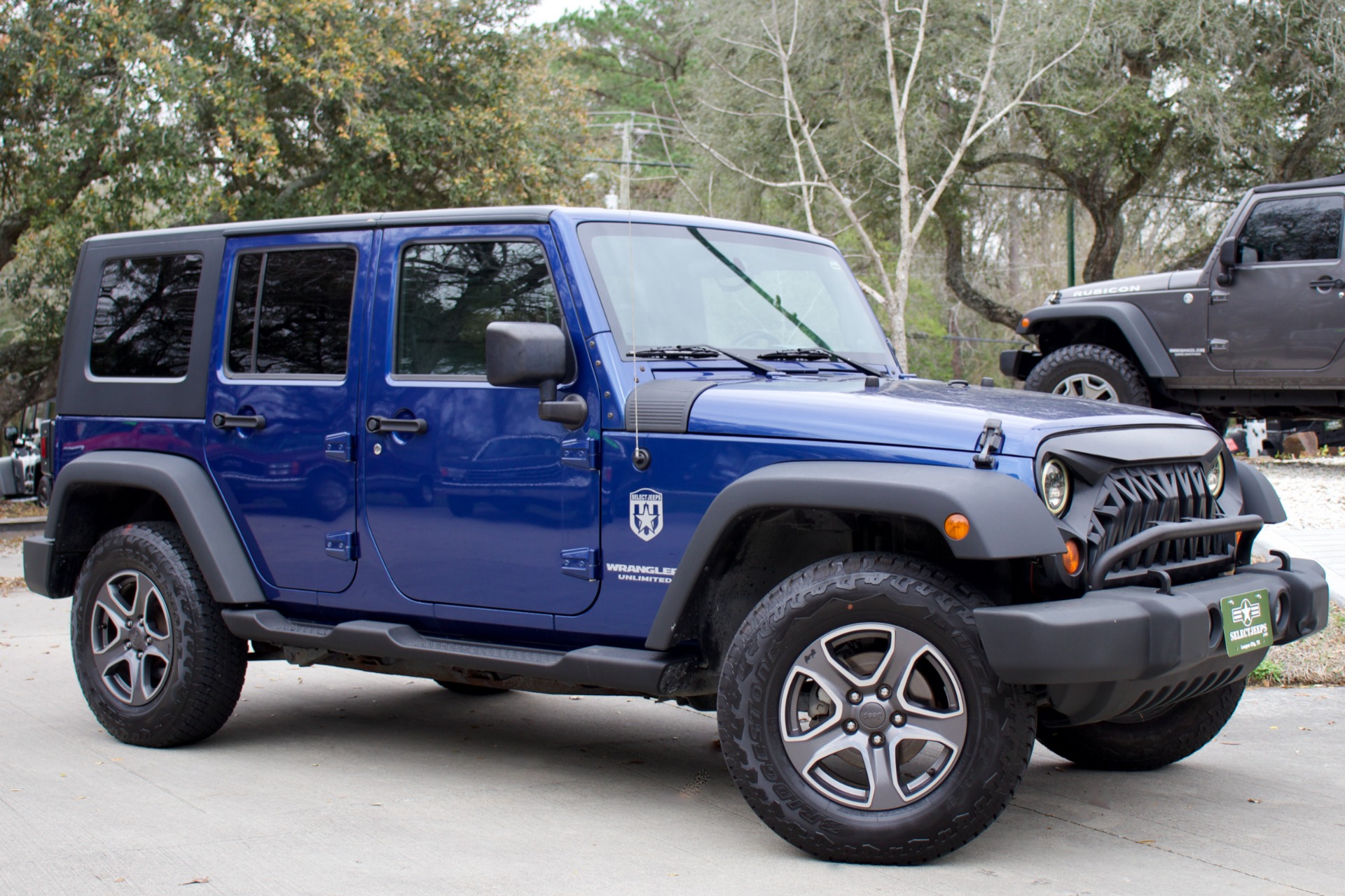 Used-2009-Jeep-Wrangler-Unlimited-X