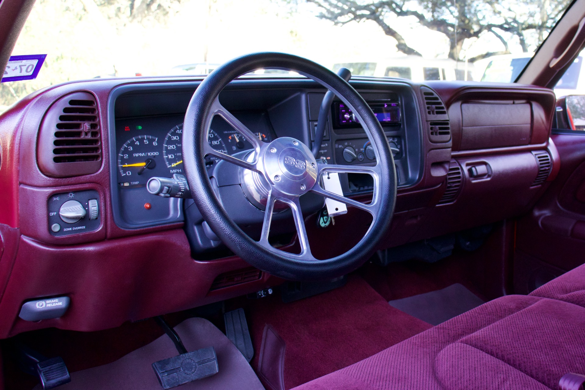 Used-1998-GMC-Sierra-1500-SLT